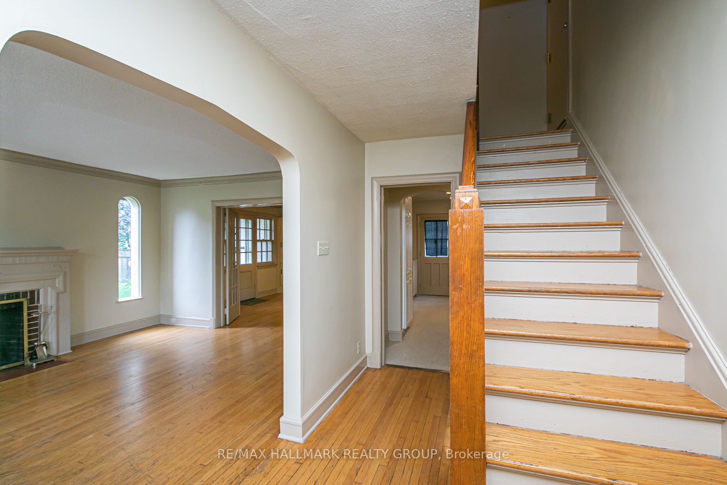 50 Tyndall Street, Tunneys Pasture and Ottawa West, ON K1Y 3J8 photo 4