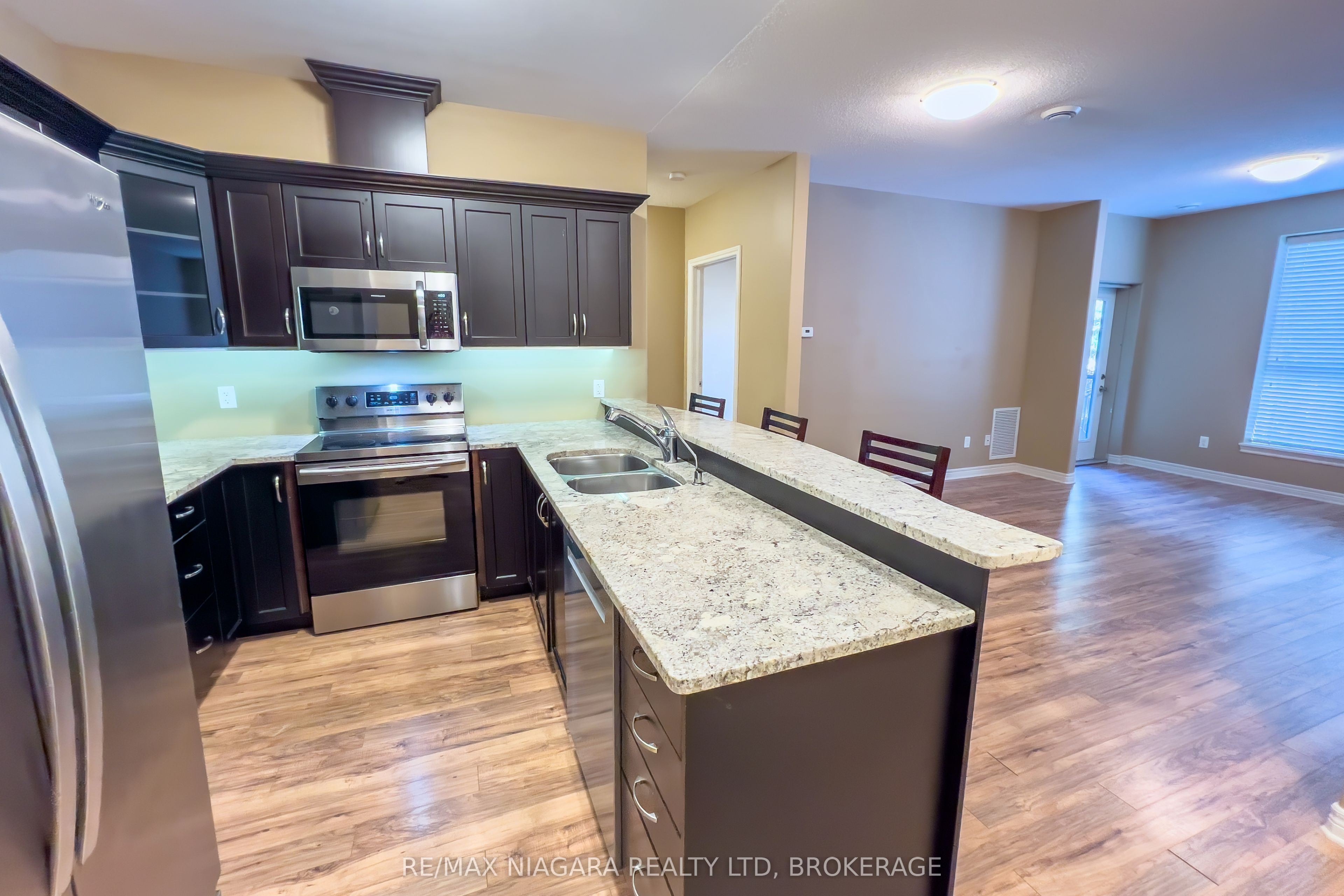 2799 St. Paul Avenue 306, Niagara Falls, ON L2J 2L3 photo 4