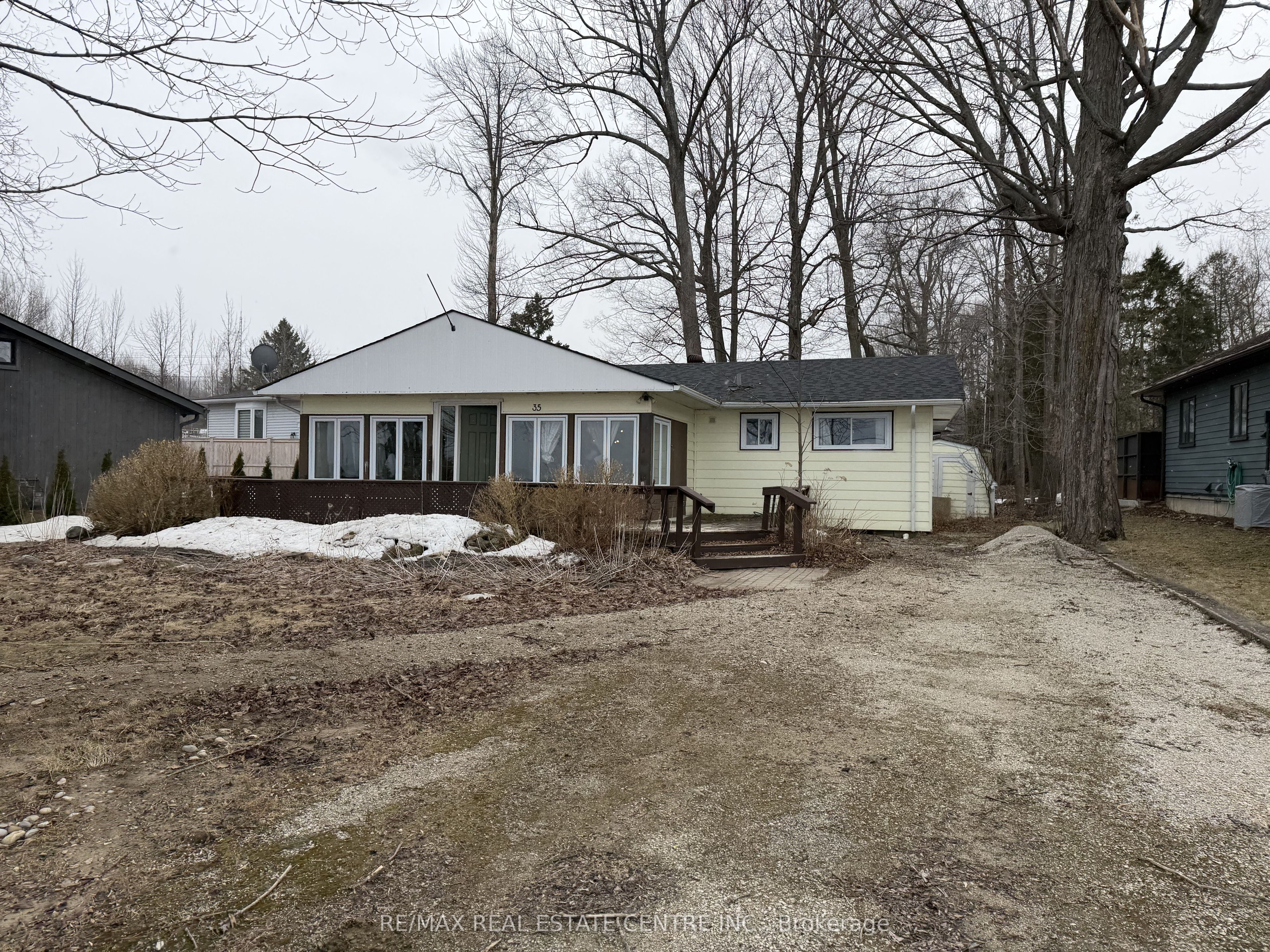 35 Lakeside Avenue, Meaford, ON N4L 1A7 photo 5
