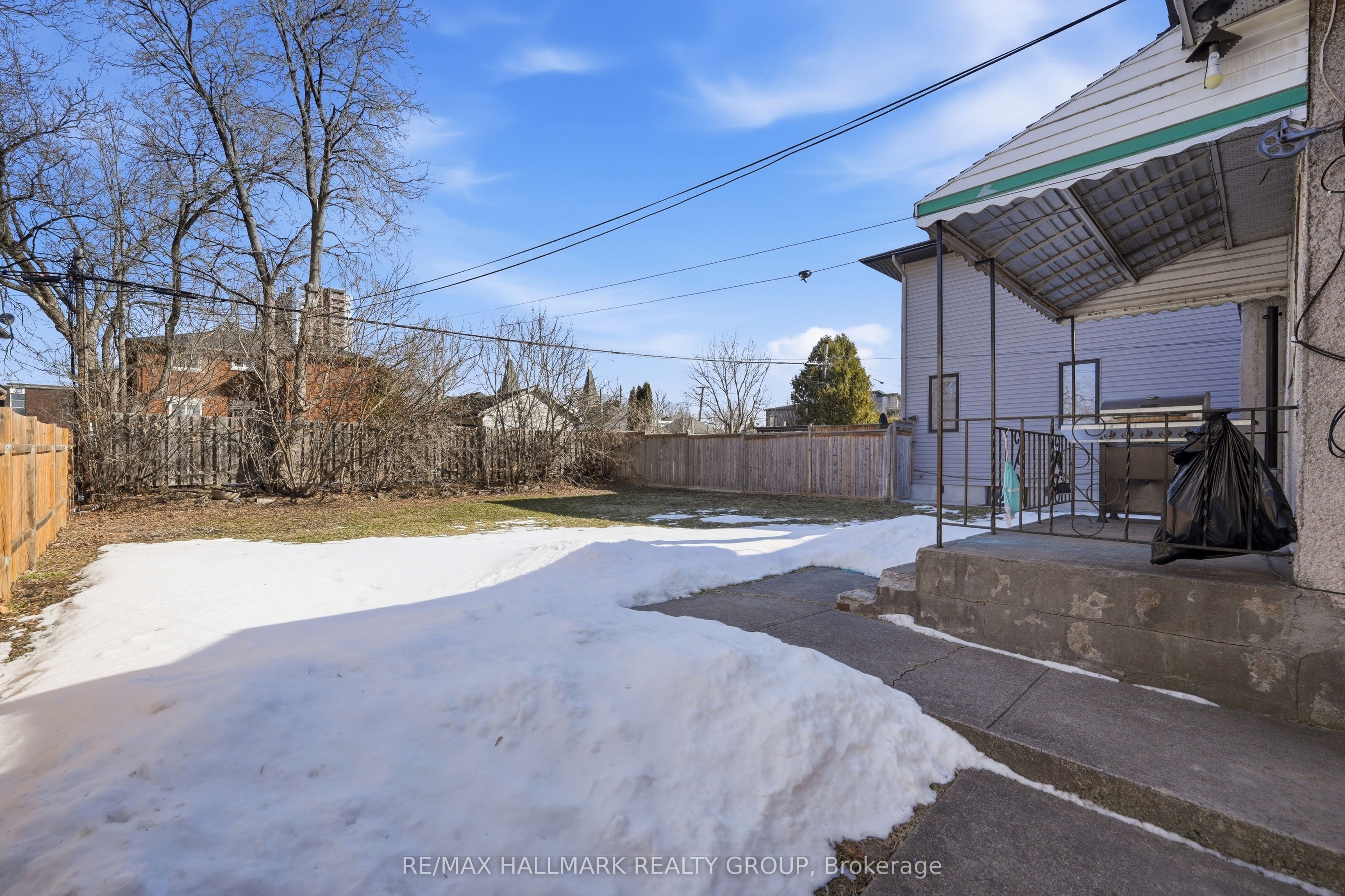 211 Columbus Avenue, Overbrook - Castleheights and Area, ON K1K 1P7 photo 3