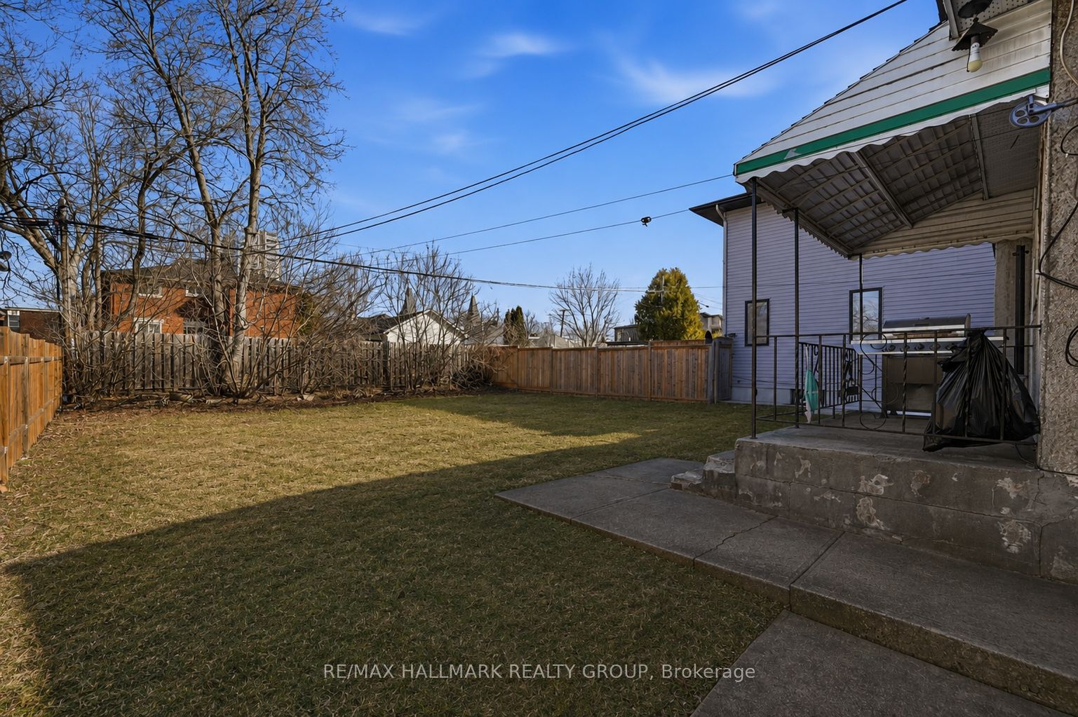211 Columbus Avenue, Overbrook - Castleheights and Area, ON K1K 1P7 photo 4