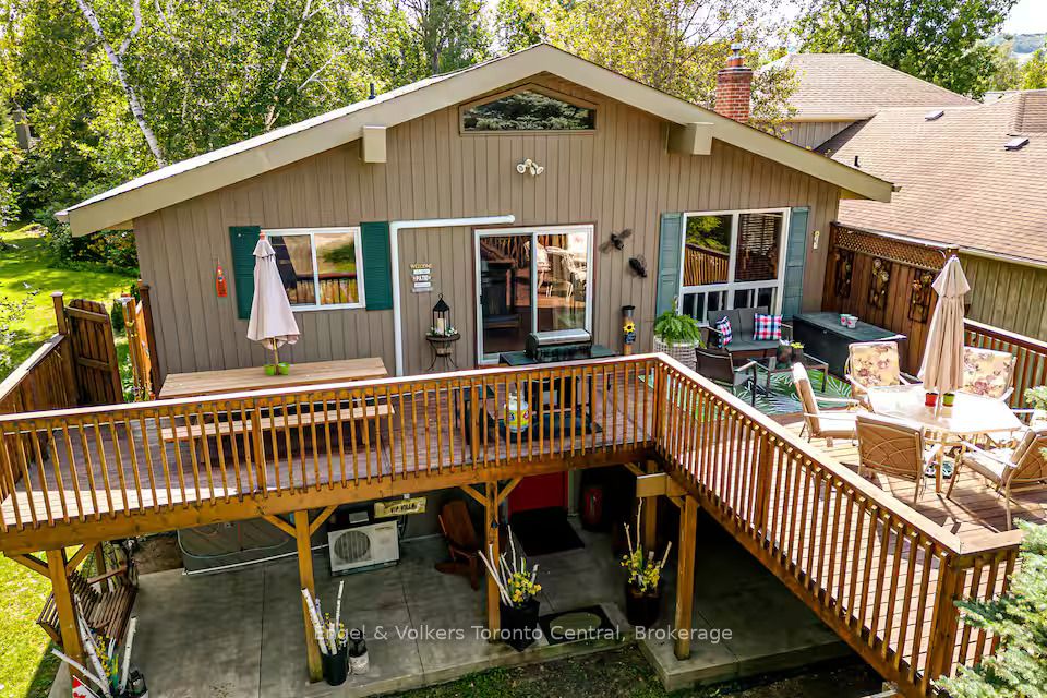 209860 Highway 26, Blue Mountains, ON L9Y 0L1 photo 3