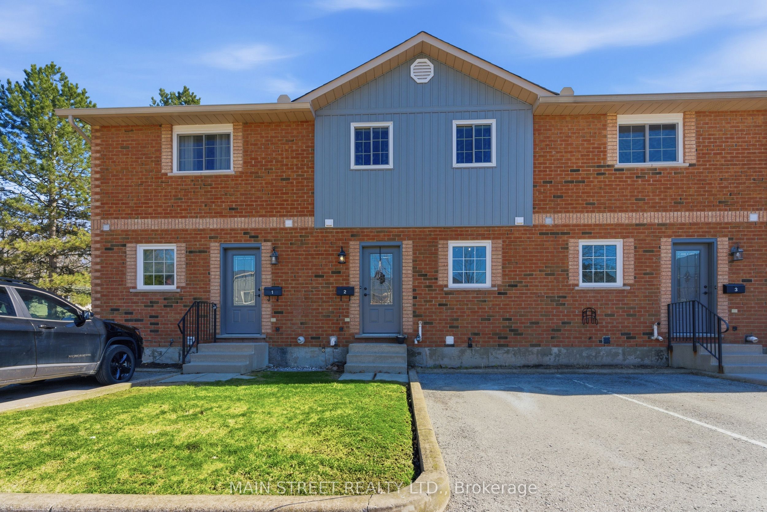 110 SILVAN Drive 2, Welland, ON L3C 6C3 photo 2