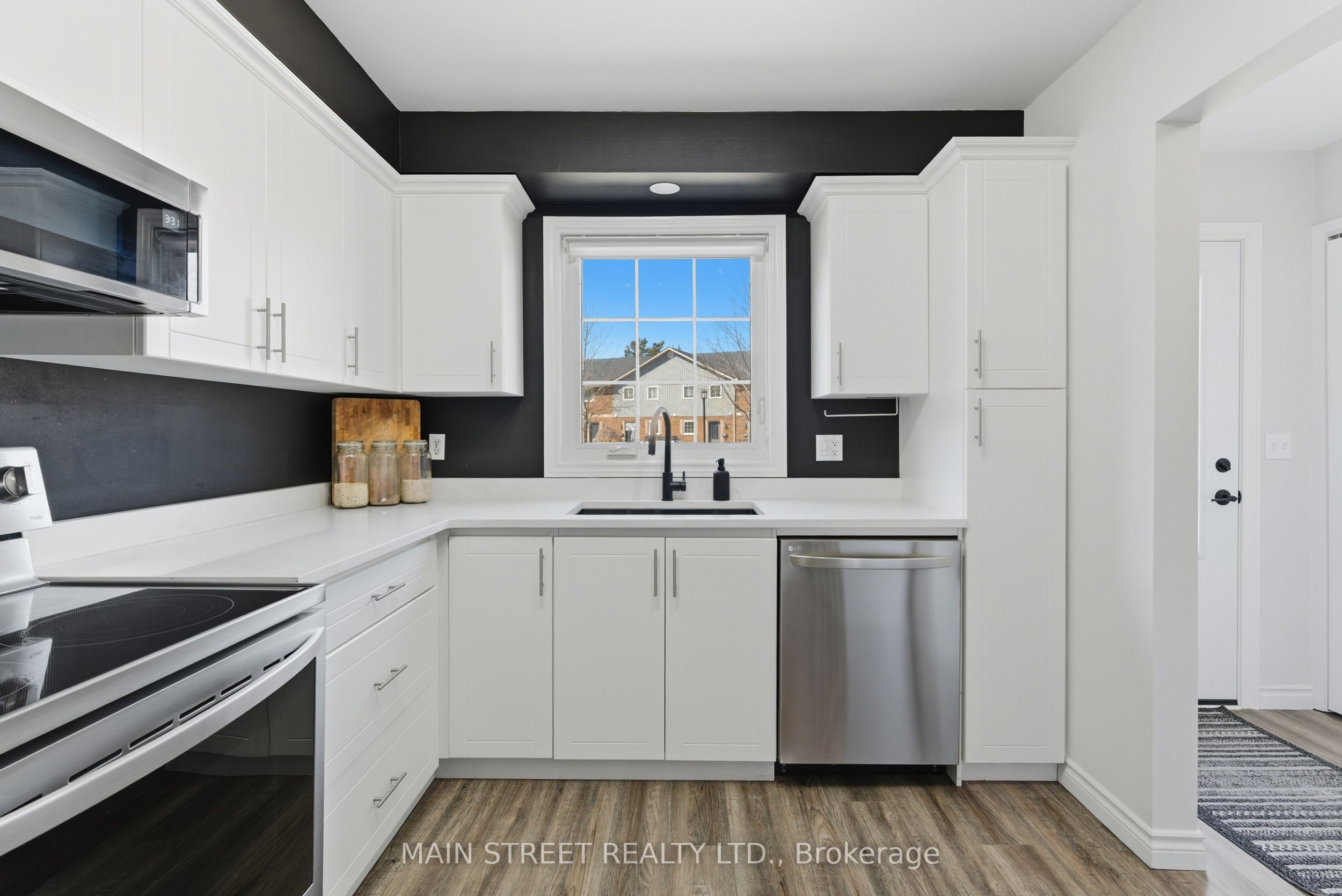 110 SILVAN Drive 2, Welland, ON L3C 6C3 photo 5