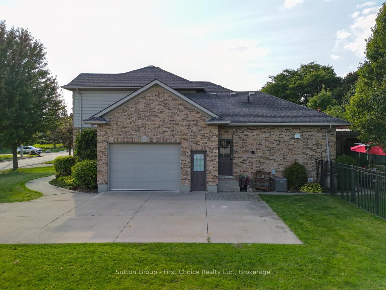 338 Delamere Avenue, Stratford, ON N5A 5A4 photo 3