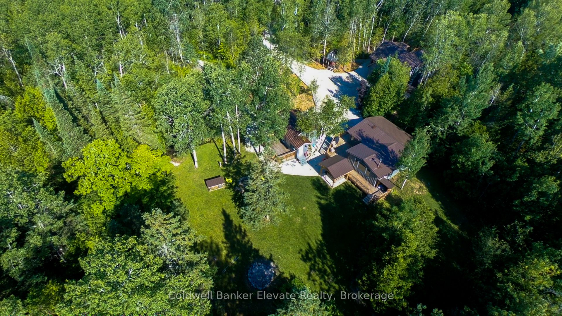 102 Cape Chin North Road, Northern Bruce Peninsula, ON N0H 1W0 photo 2