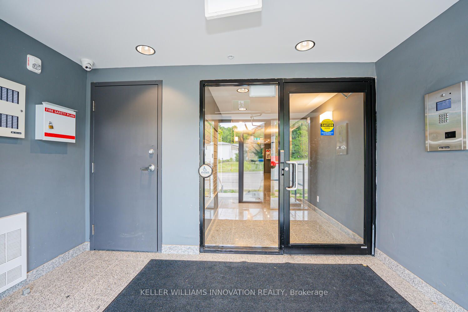 595 Strasburg Road 412, Kitchener, ON N2E 4J1 photo 3