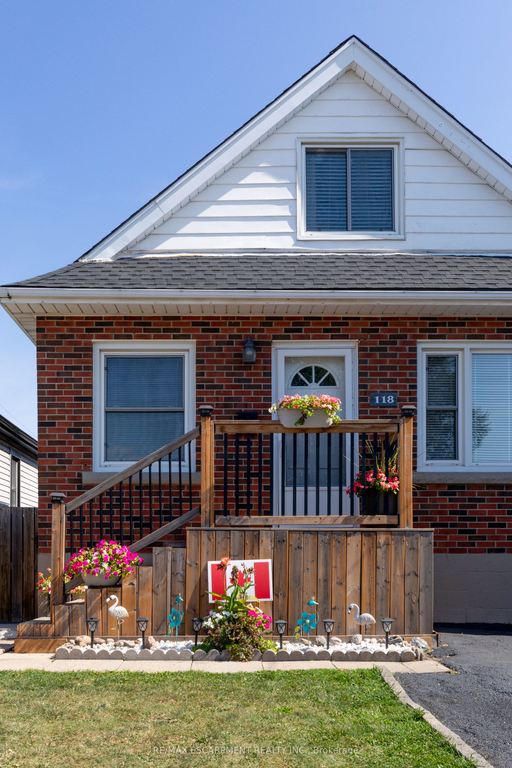 118 JULIAN Avenue, Hamilton, ON L8H 5R7 photo 2