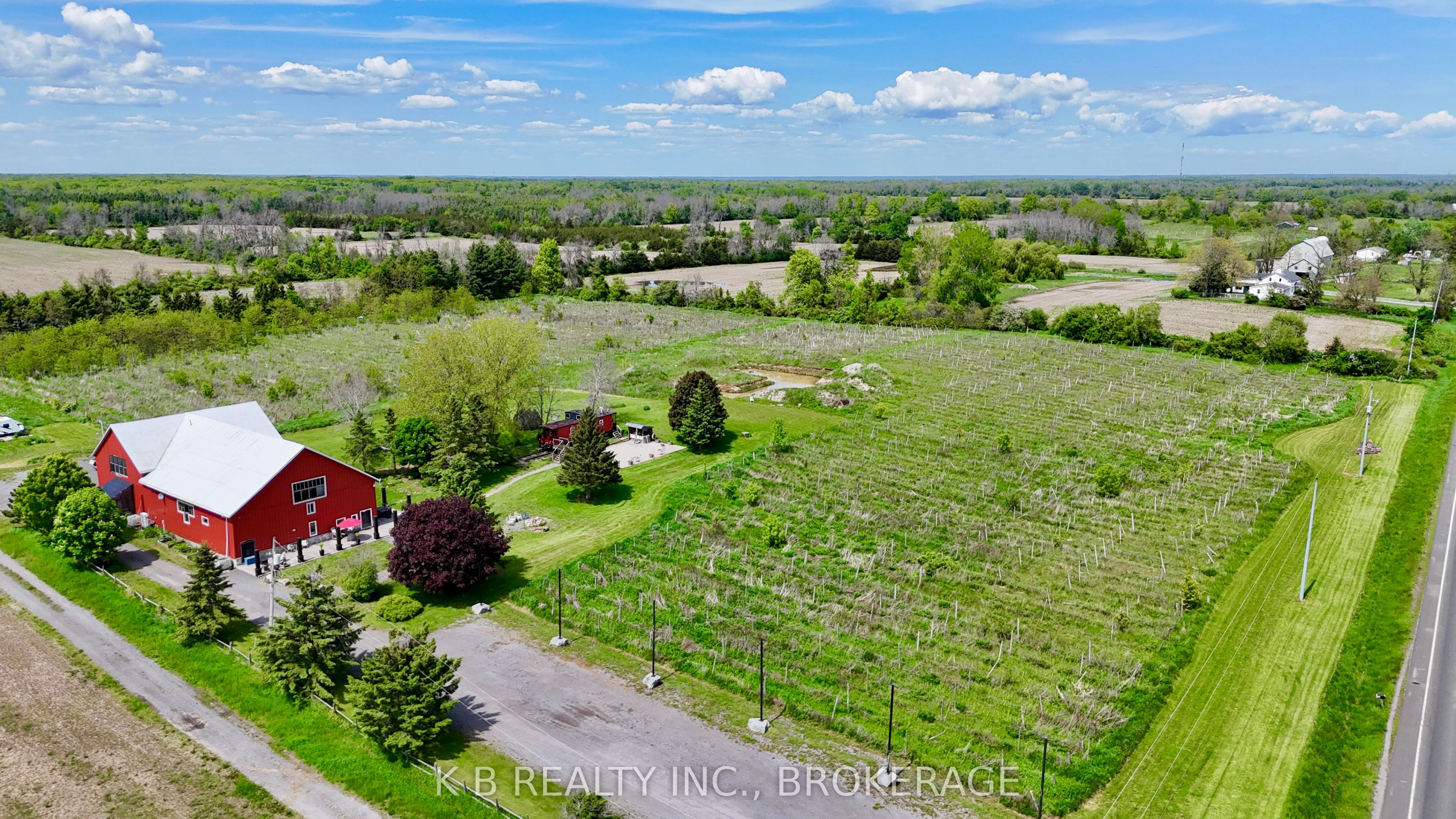 9261 Loyalist Parkway, Greater Napanee, ON K0H 1G0 photo 2