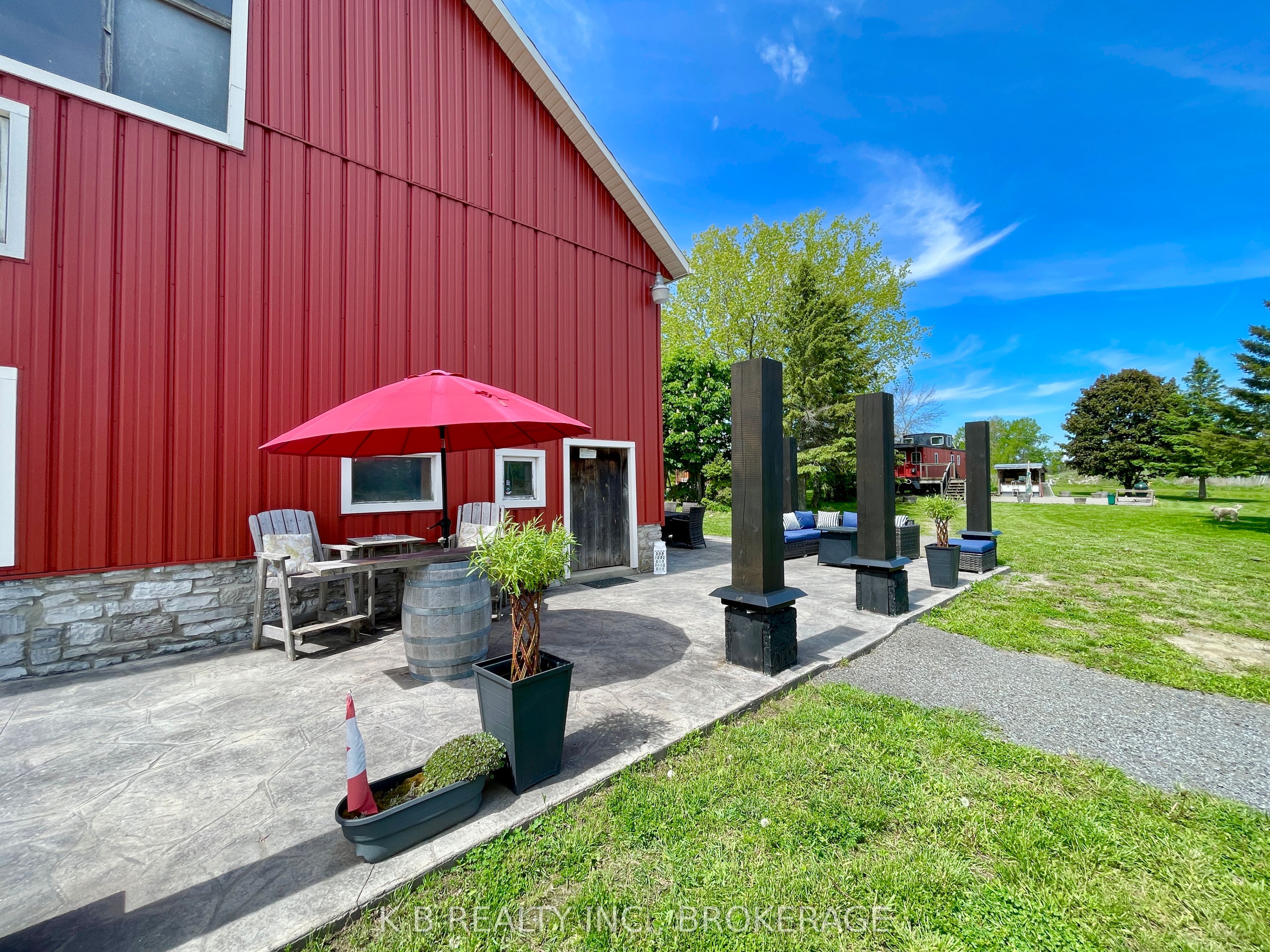 9261 Loyalist Parkway, Greater Napanee, ON K0H 1G0 photo 4