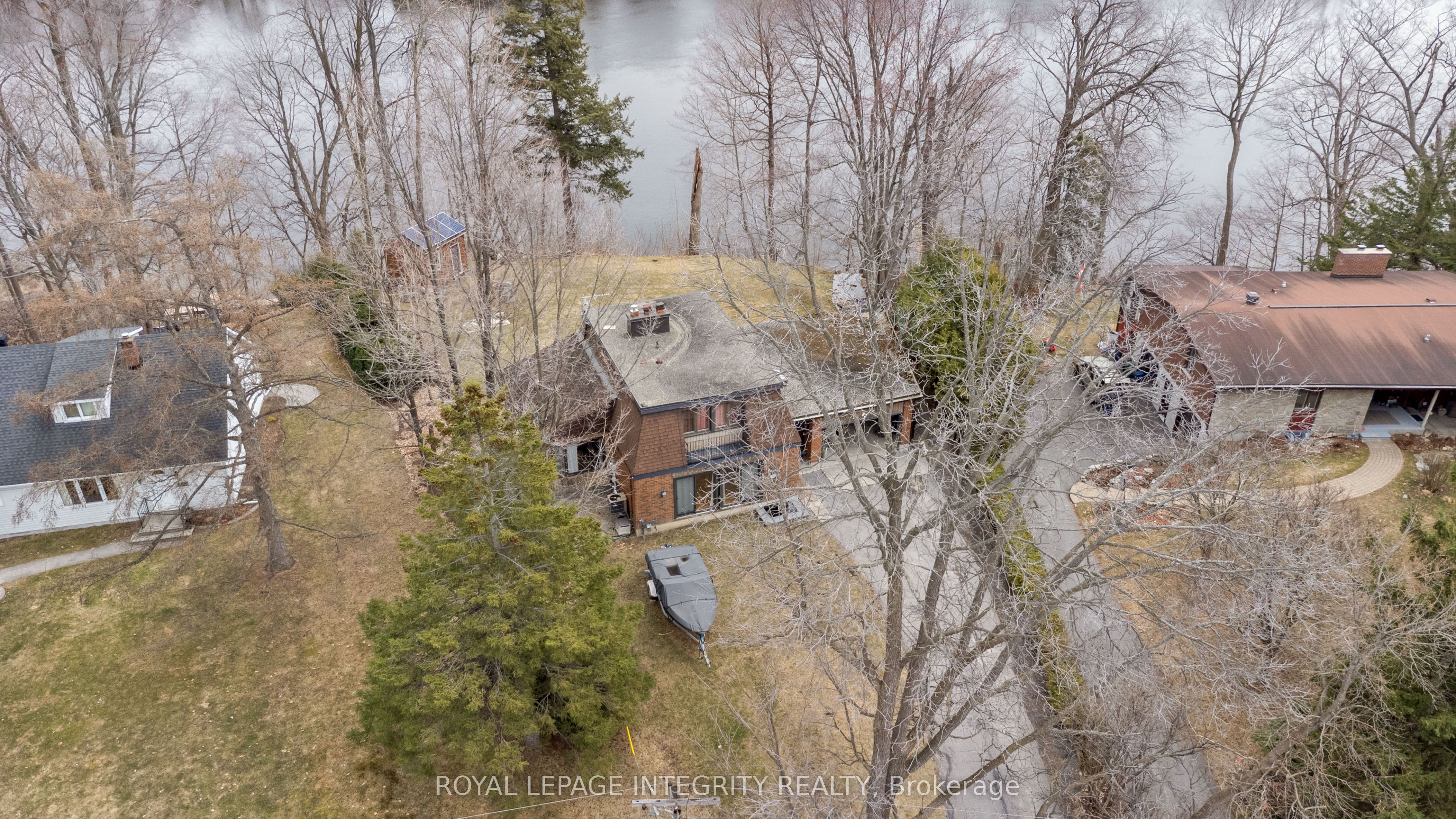 2061 Prince Of Wales Drive, Country Place - Pineglen - Crestview and Area, ON K2E 7A4 photo 2