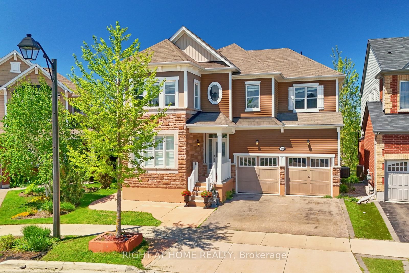 292 Falling Green Crescent, Kitchener, ON N2R 0E9