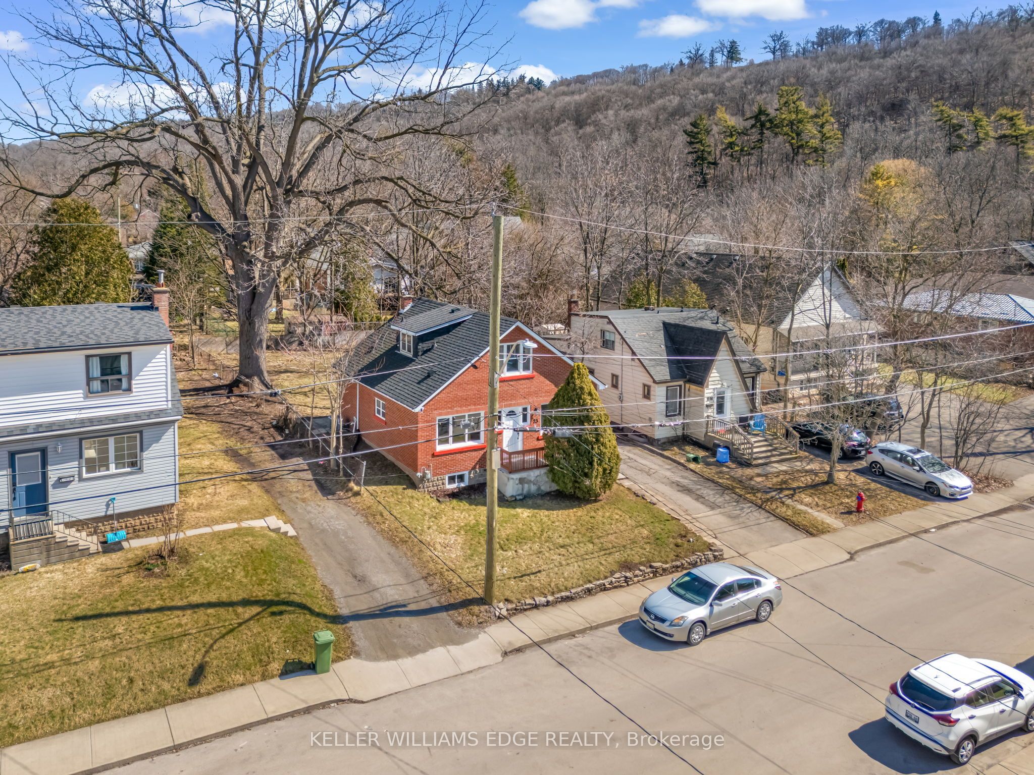 23 Clifford Street, Hamilton, ON L8S 2Z7 photo 3