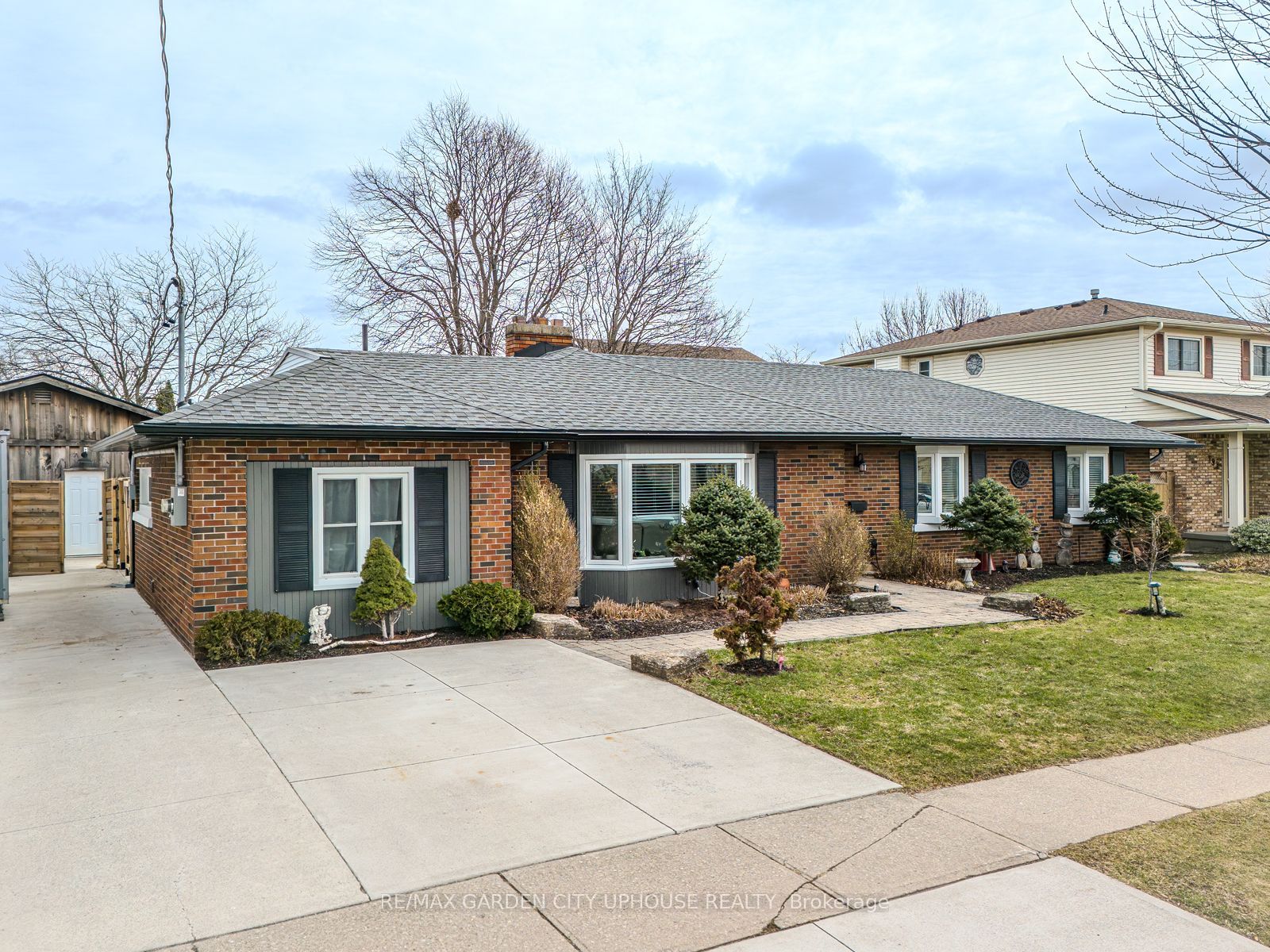 190 FIRST STREET LOUTH Street, St. Catharines, ON L2S 0A6 photo 3