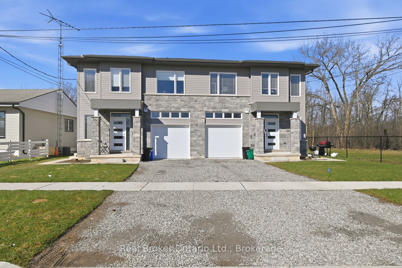 40 Pietz Avenue, Welland, ON L3C 1Z5 photo 3