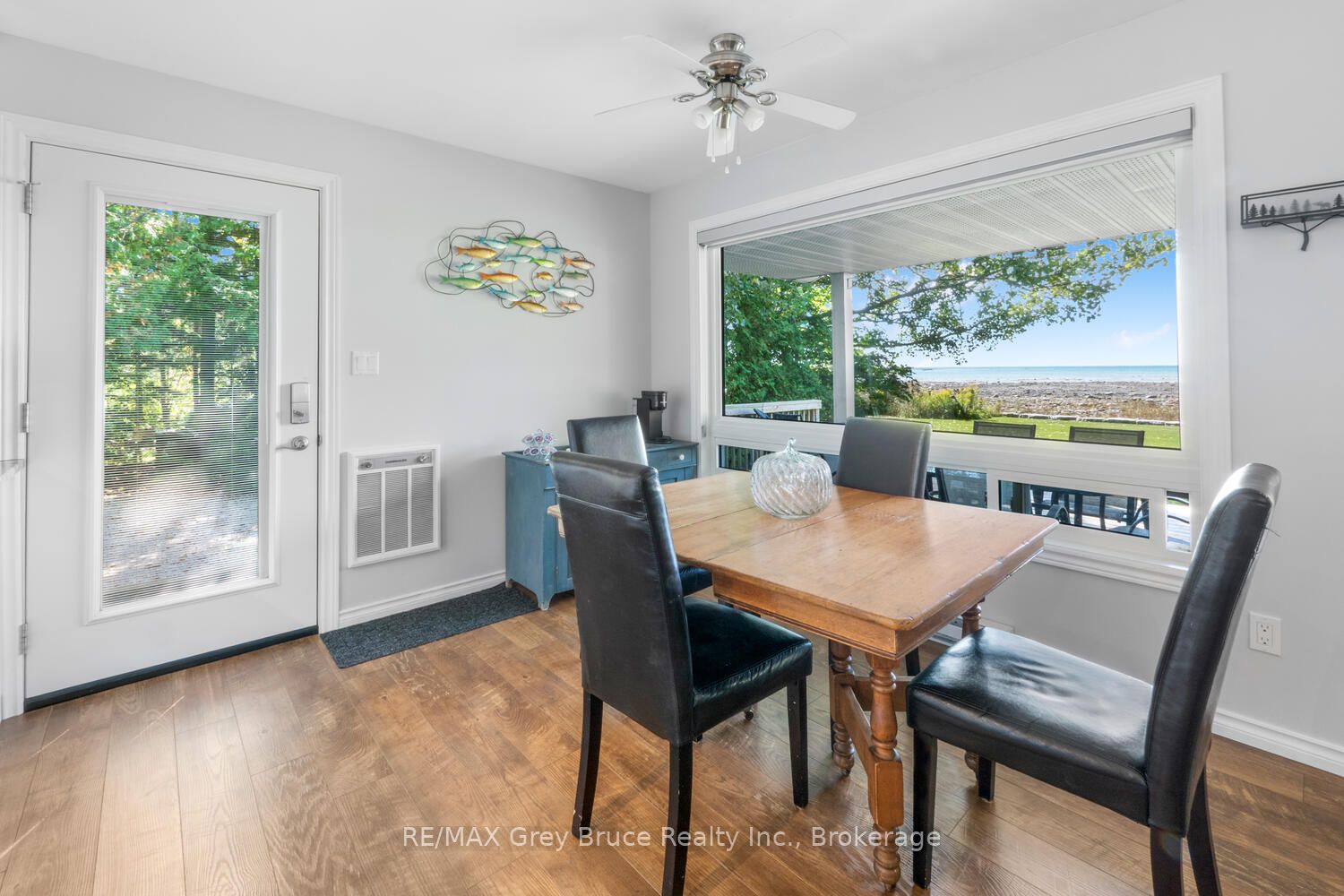 1208 Sunset Drive, South Bruce Peninsula, ON N0H 2T0 photo 5