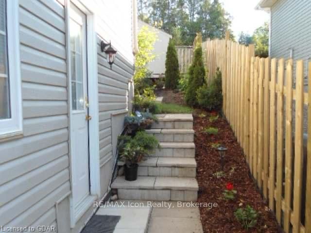 139 Gold Street, Centre Wellington, ON N0B 1S0 photo 2