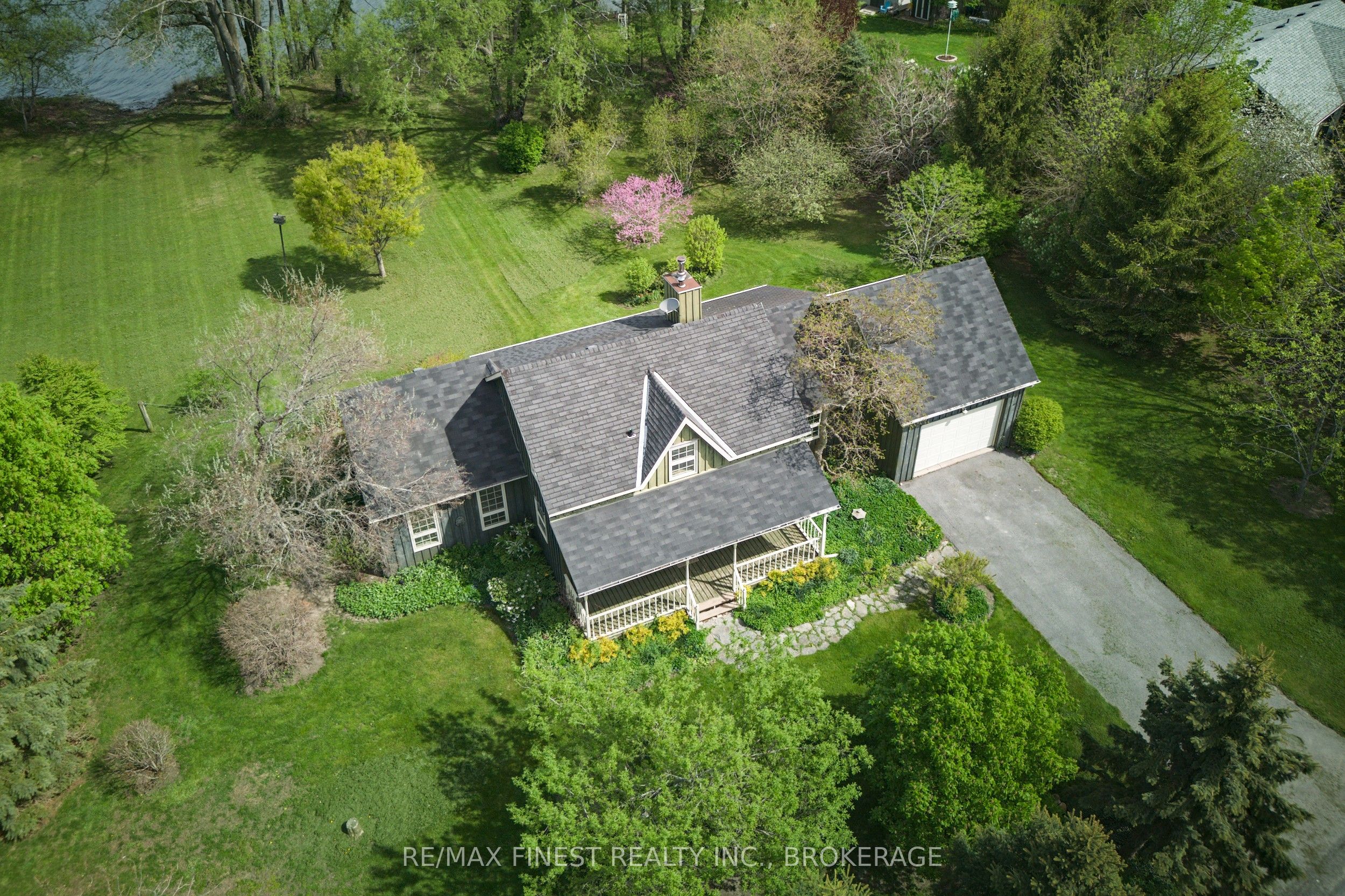 9910 Front Road, Loyalist, ON K0H 2S0 photo 3