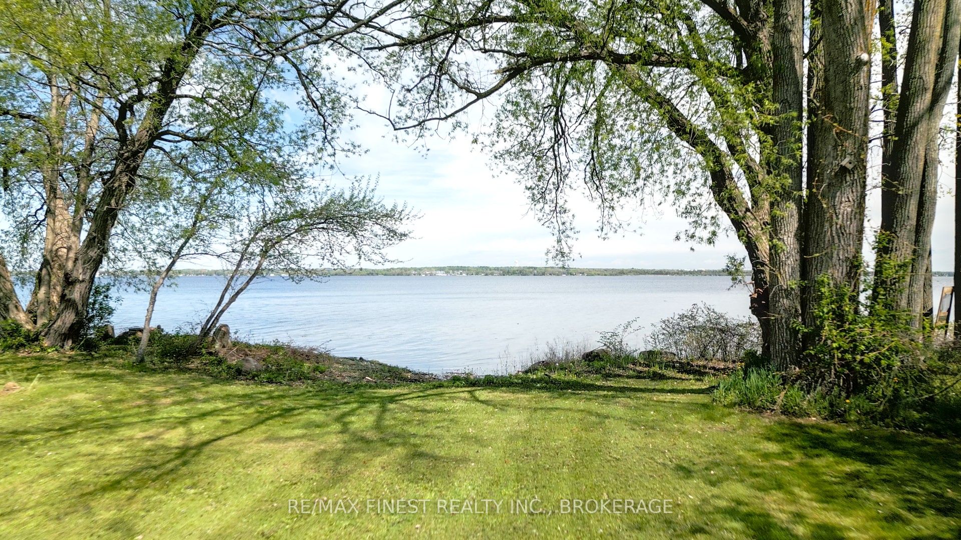 9910 Front Road, Loyalist, ON K0H 2S0 photo 5