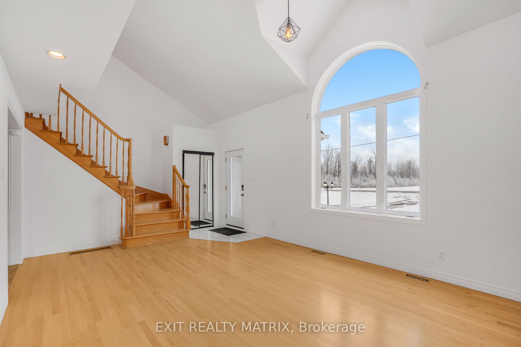 1650 Gourley Road, East Hawkesbury, ON K6A 2R2 photo 5