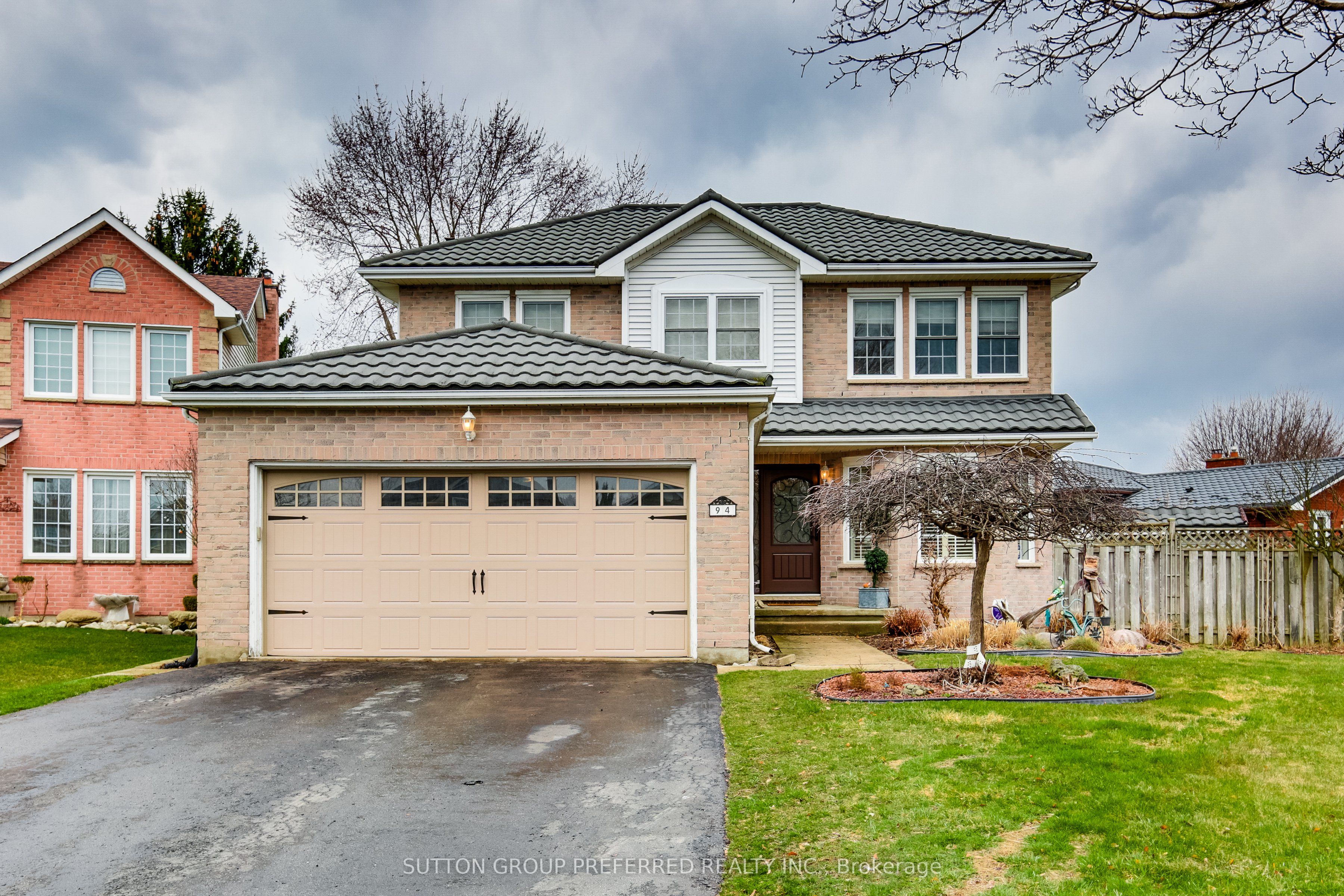 94 Ashbury Court, London South, ON N6E 1T1