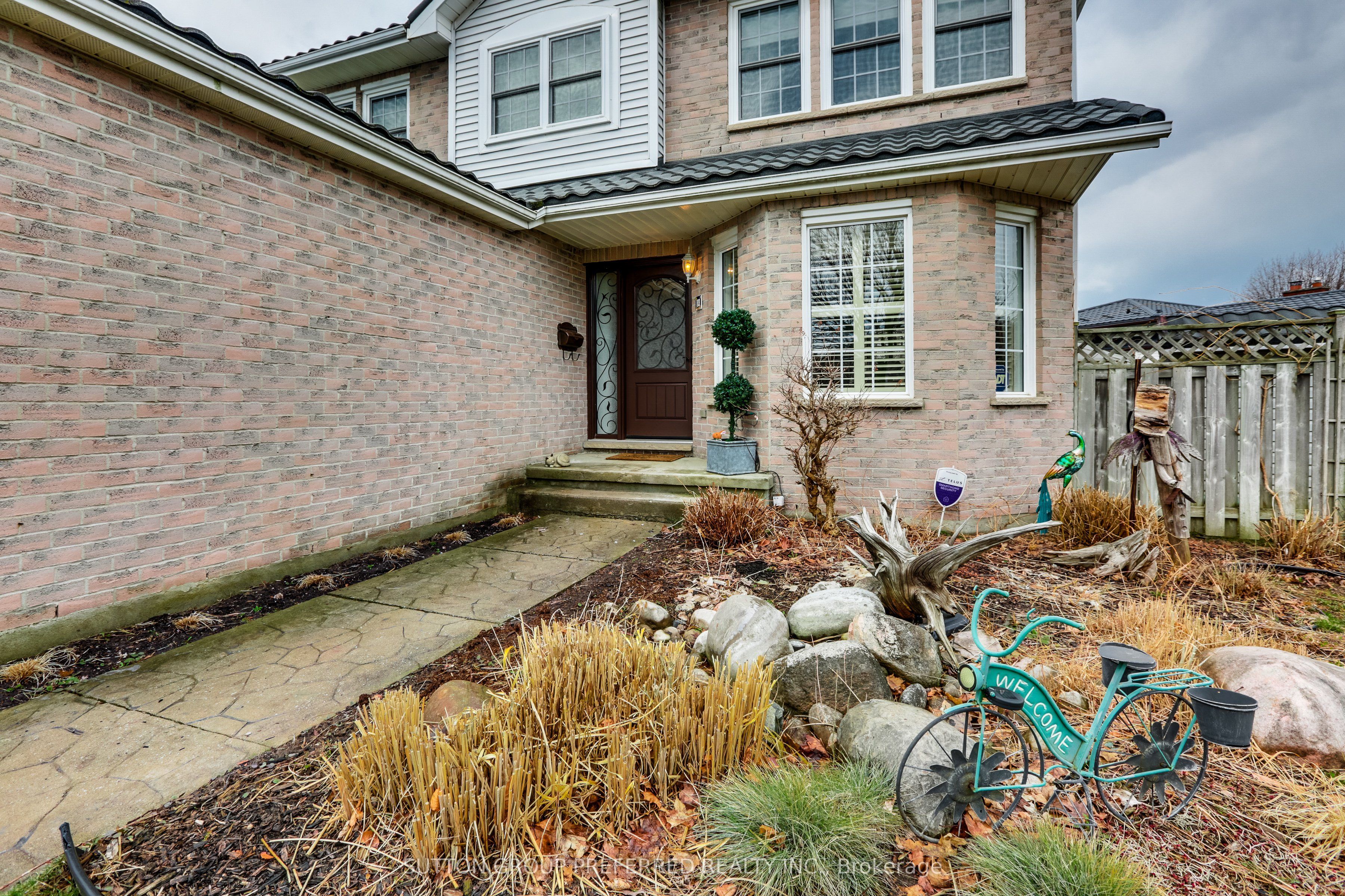 94 Ashbury Court, London South, ON N6E 1T1 photo 2