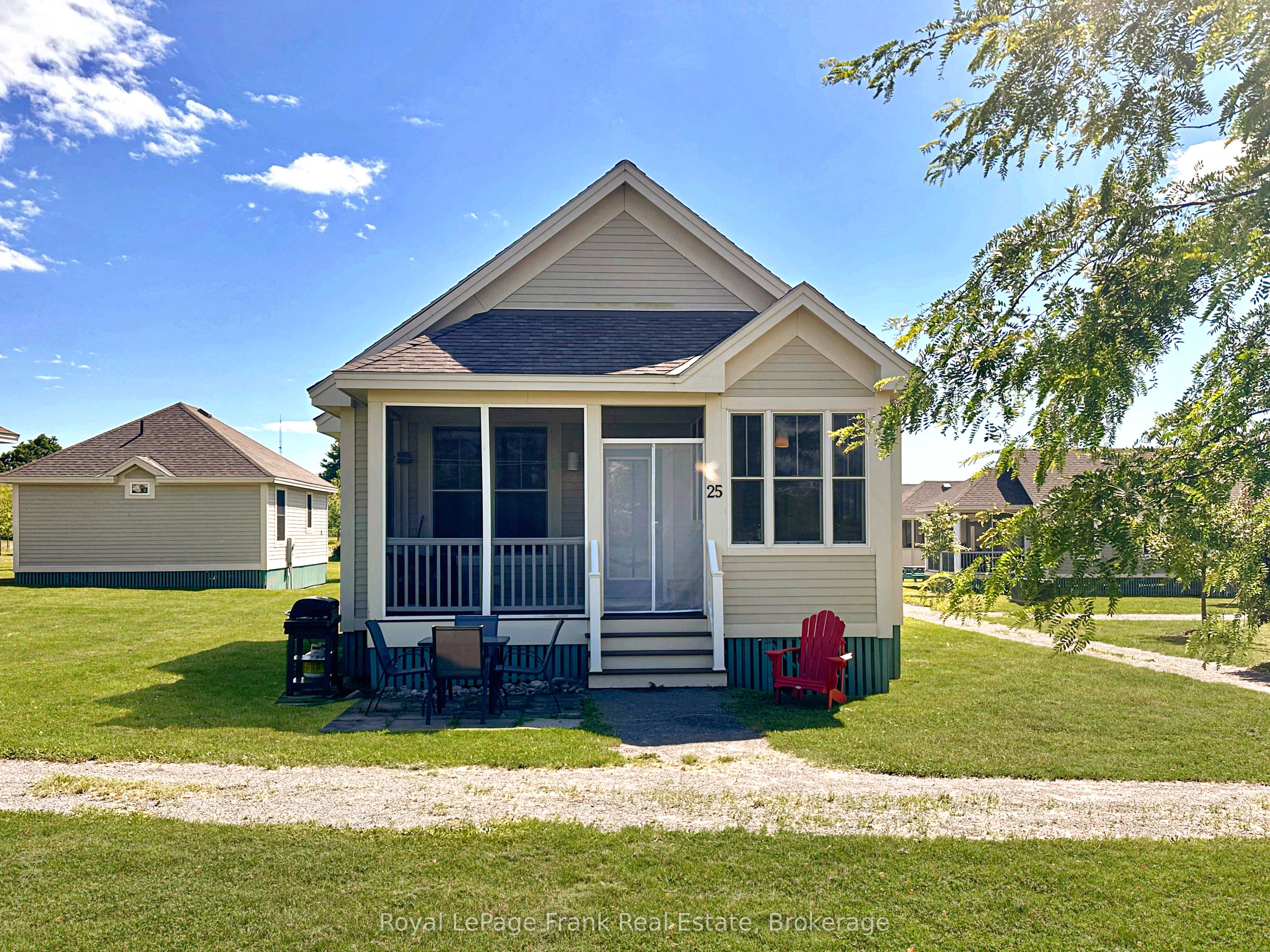 25 Butternut Lane 33, Prince Edward County, ON K0K 1P0 photo 2