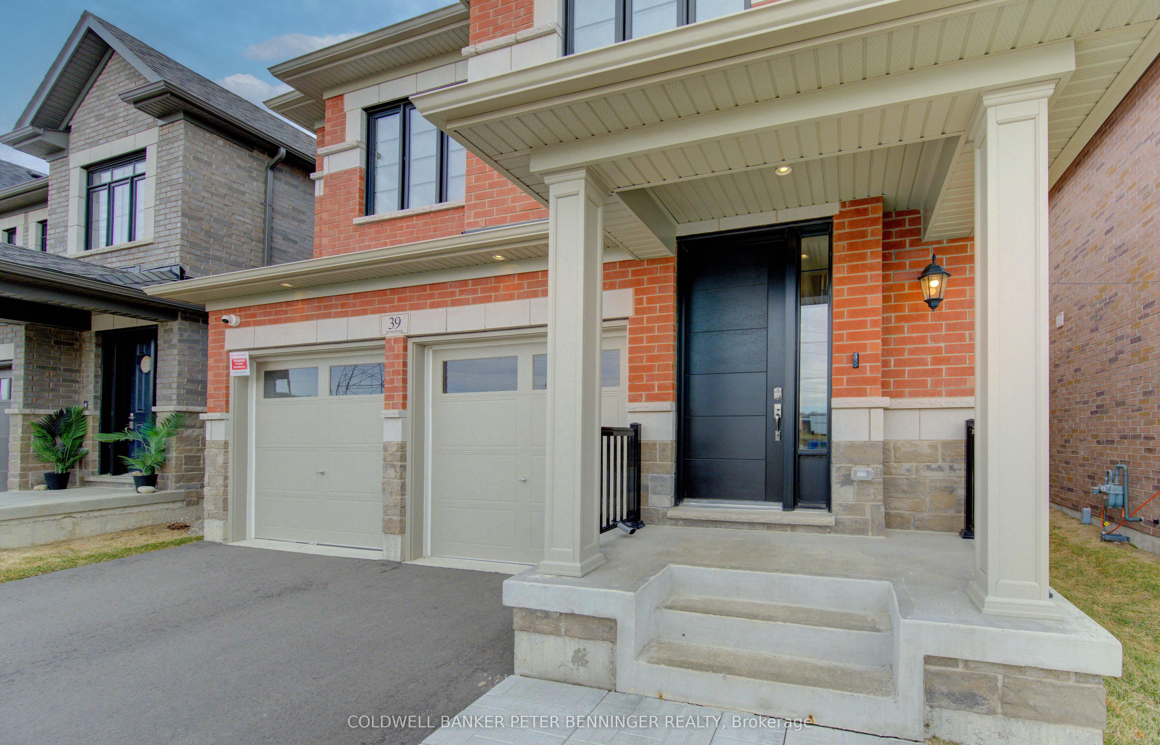 39 GUERNSEY Drive, Kitchener, ON N2R 0T7 photo 3
