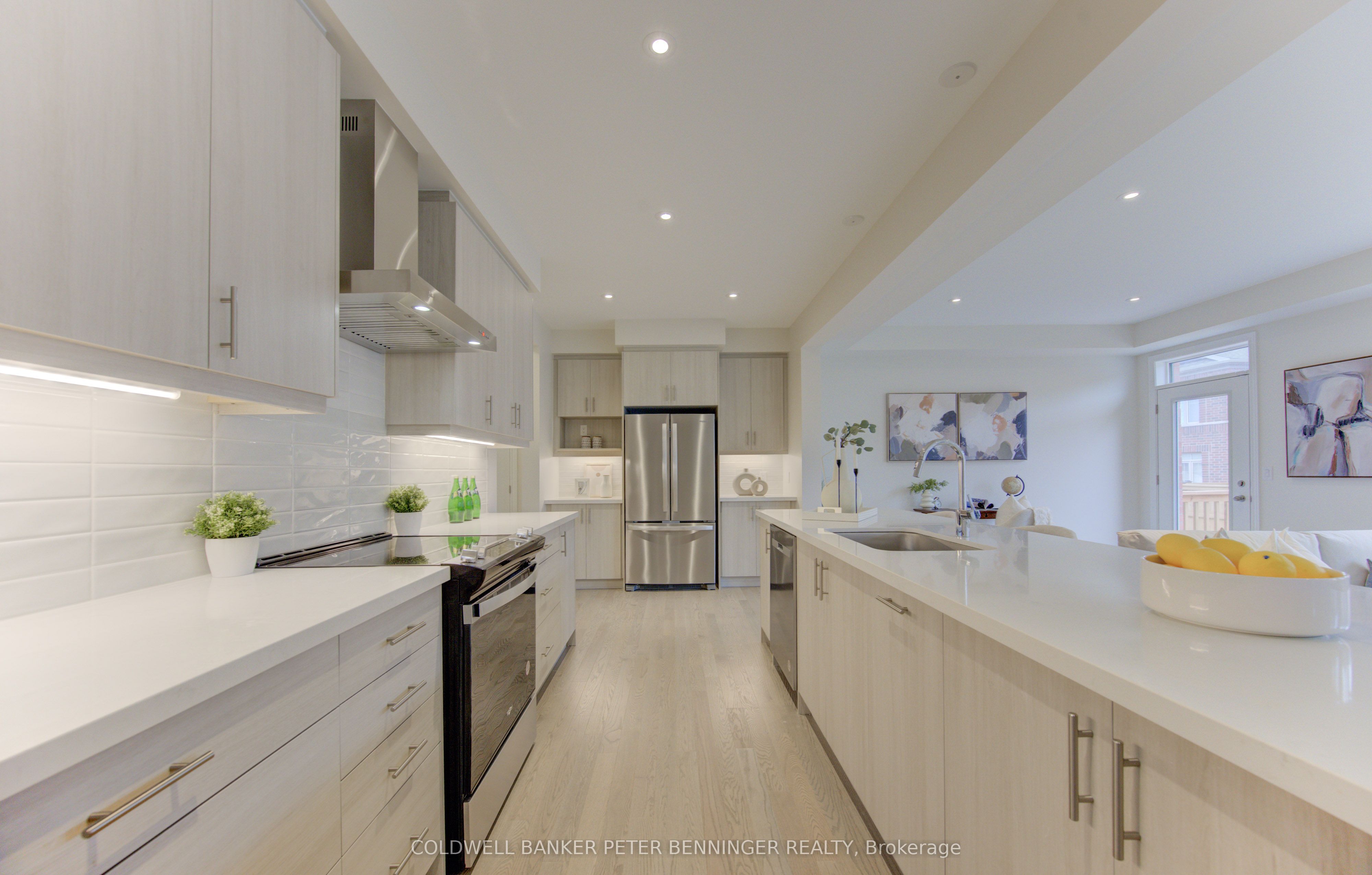 39 GUERNSEY Drive, Kitchener, ON N2R 0T7 photo 4
