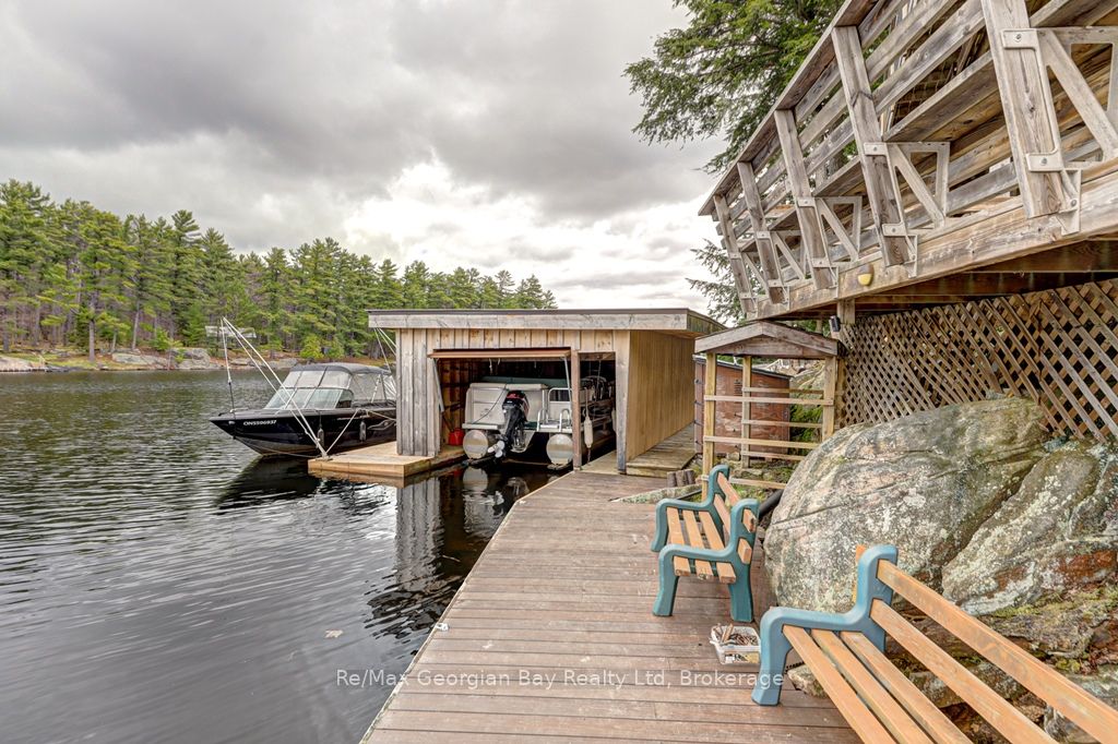 15SR405 SEVERN RIVER SHORE, Muskoka Lakes, ON L0K 1E0 photo 2