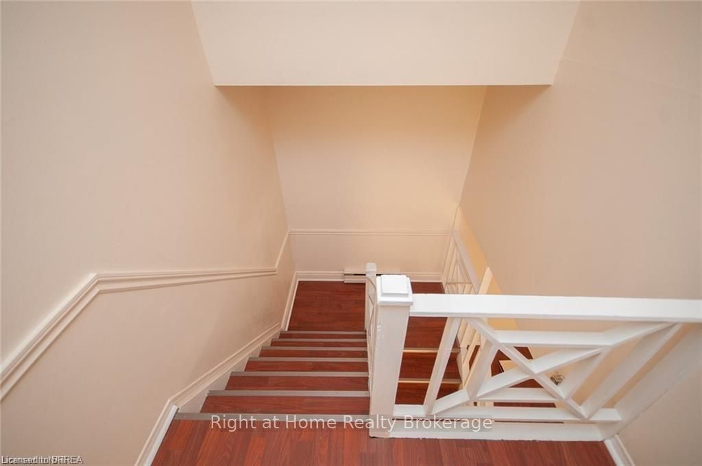 8646 Willoughby Drive 6, Niagara Falls, ON L2G 6X7 photo 5