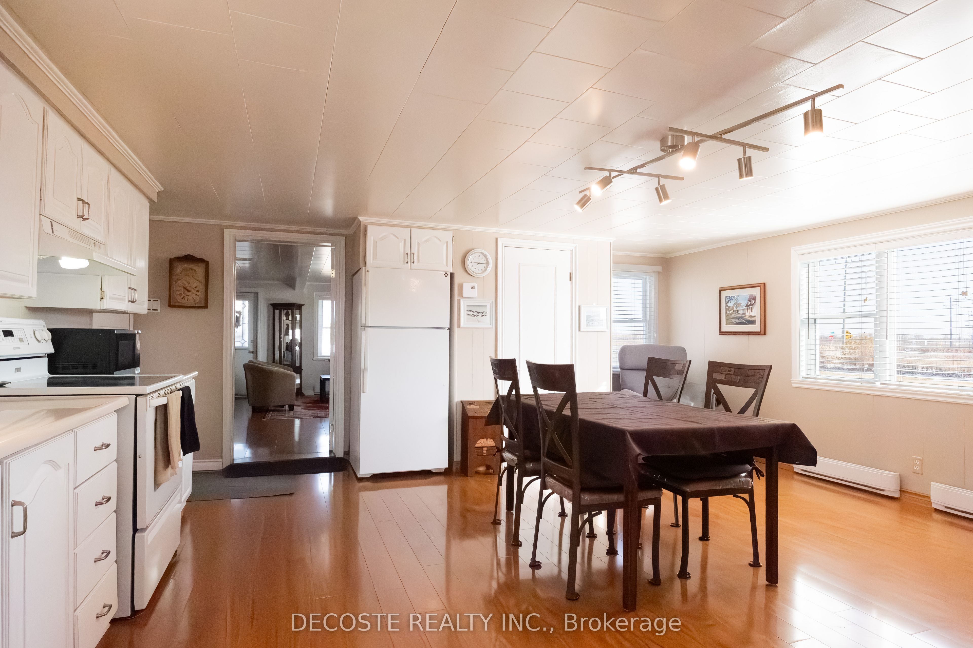 21930 Menard Road, North Glengarry, ON K0B 1H0 photo 5