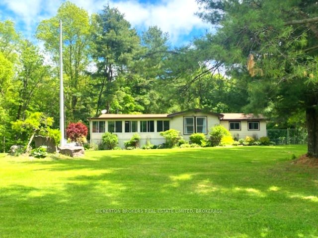 87 Fitzsimmons Road, Front of Leeds & Seeleys Bay, ON K0E 1L0