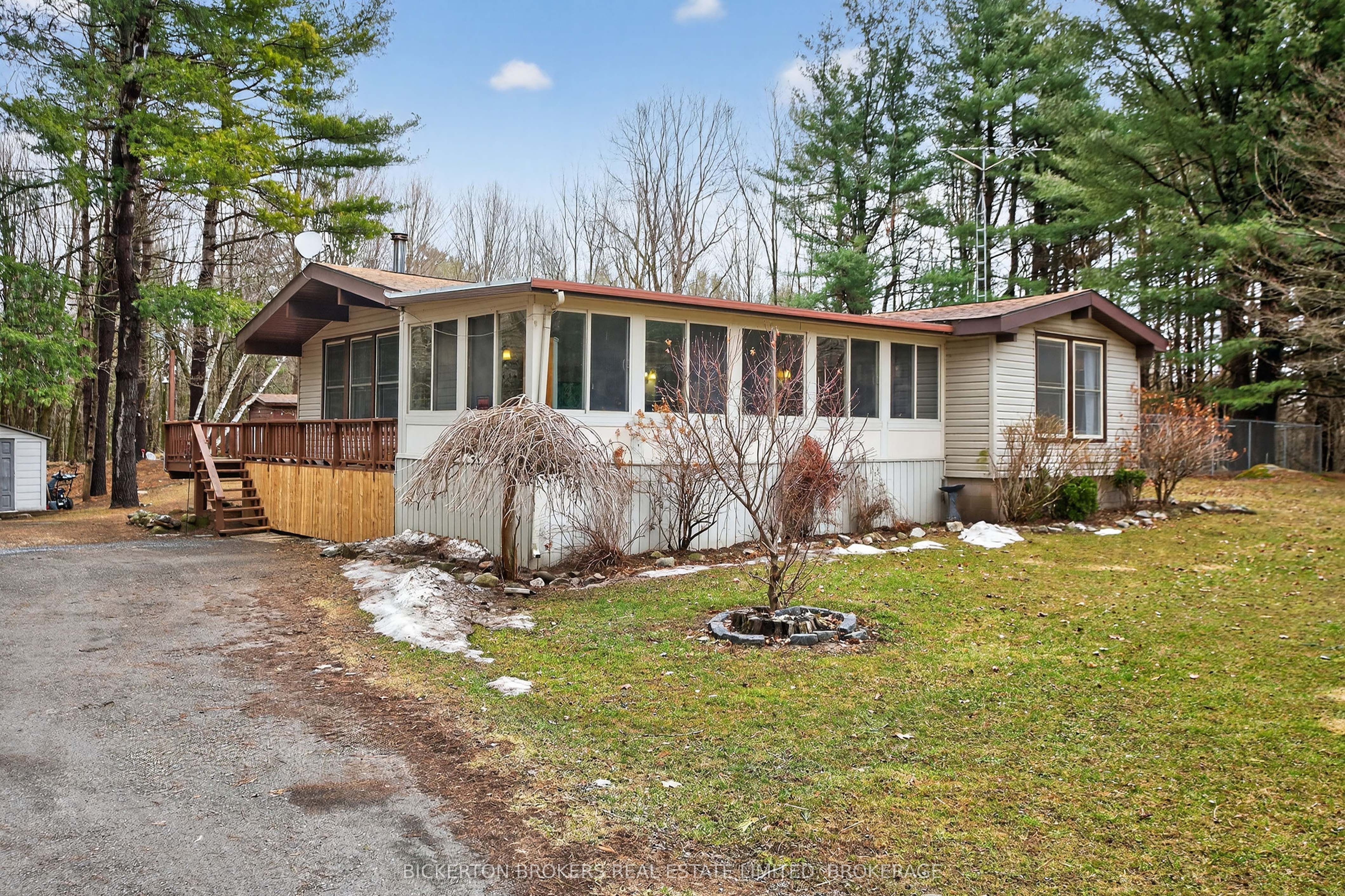 87 Fitzsimmons Road, Front of Leeds & Seeleys Bay, ON K0E 1L0 photo 2