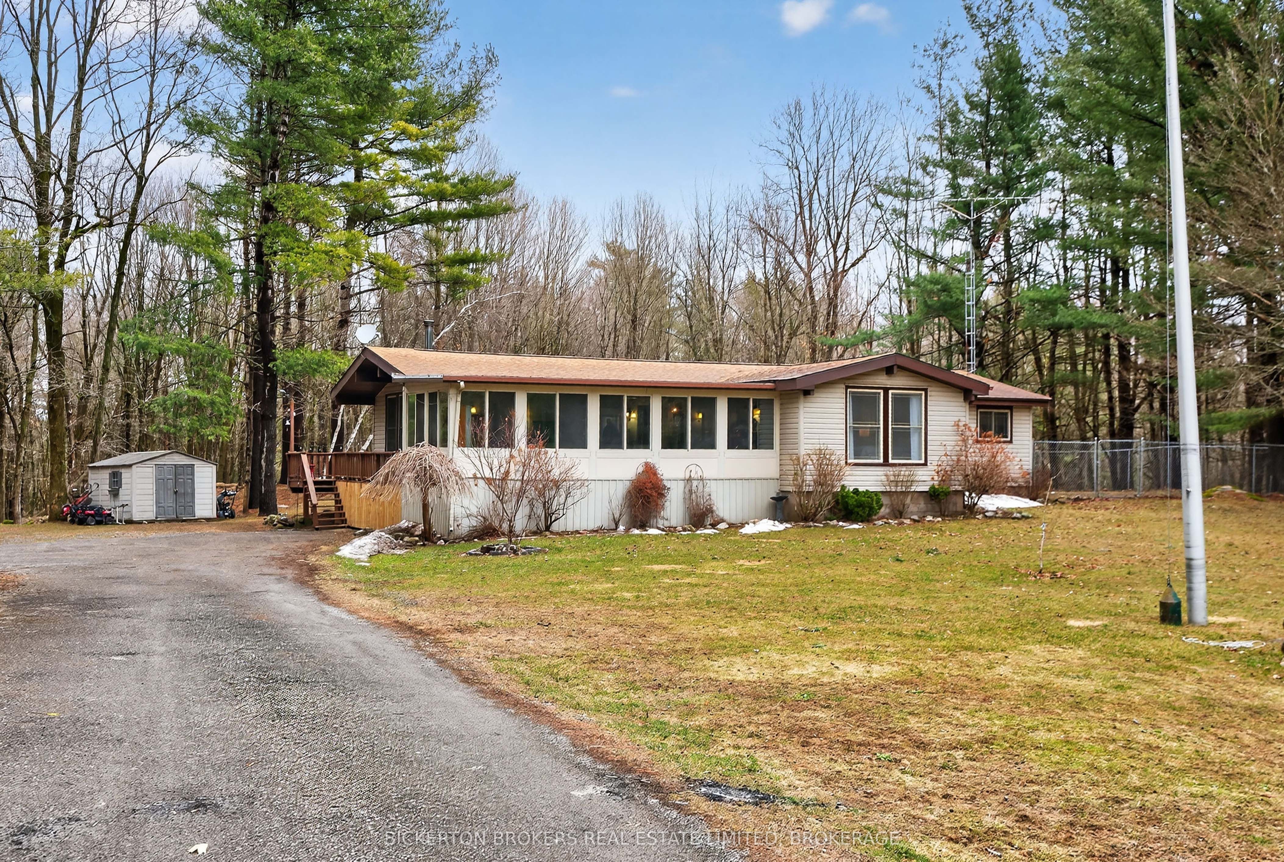 87 Fitzsimmons Road, Front of Leeds & Seeleys Bay, ON K0E 1L0 photo 3