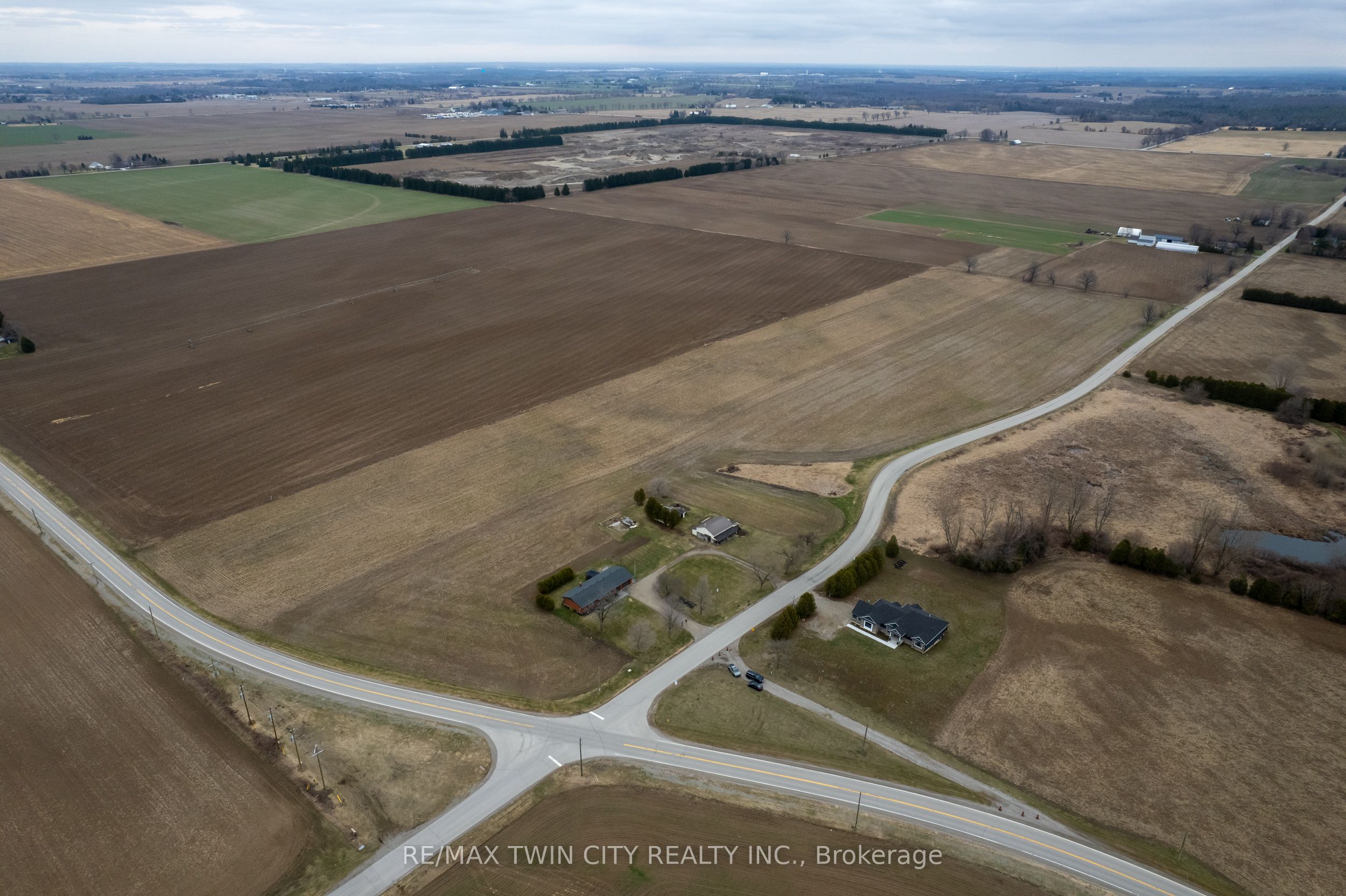 58 TENTH CONC. Road, Brant, ON N0E 1A0 photo 2