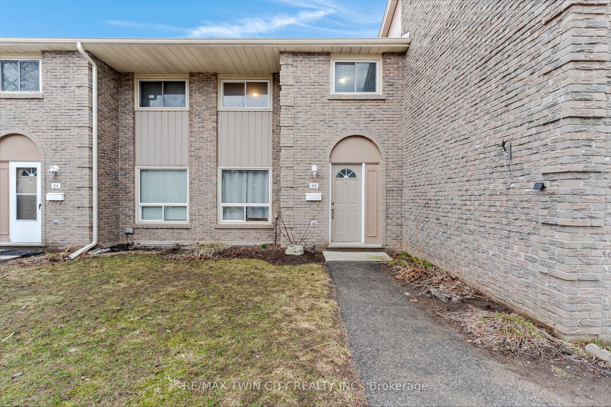 25 Upper Canada Drive 23, Kitchener, ON N2P 1G2 photo 2