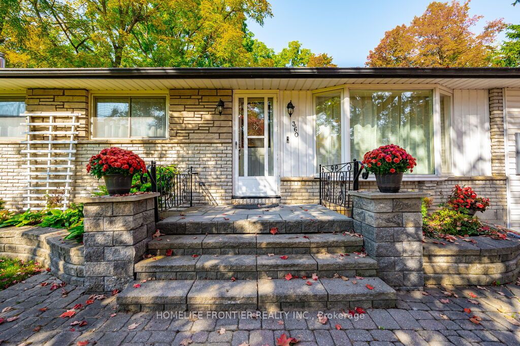360 Colborne Street, Centre Wellington, ON N0B 1S0 photo 2