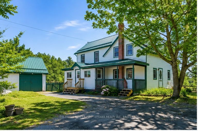 718 Jones Falls Road, Rideau Lakes, ON K0G 1E0 photo 2