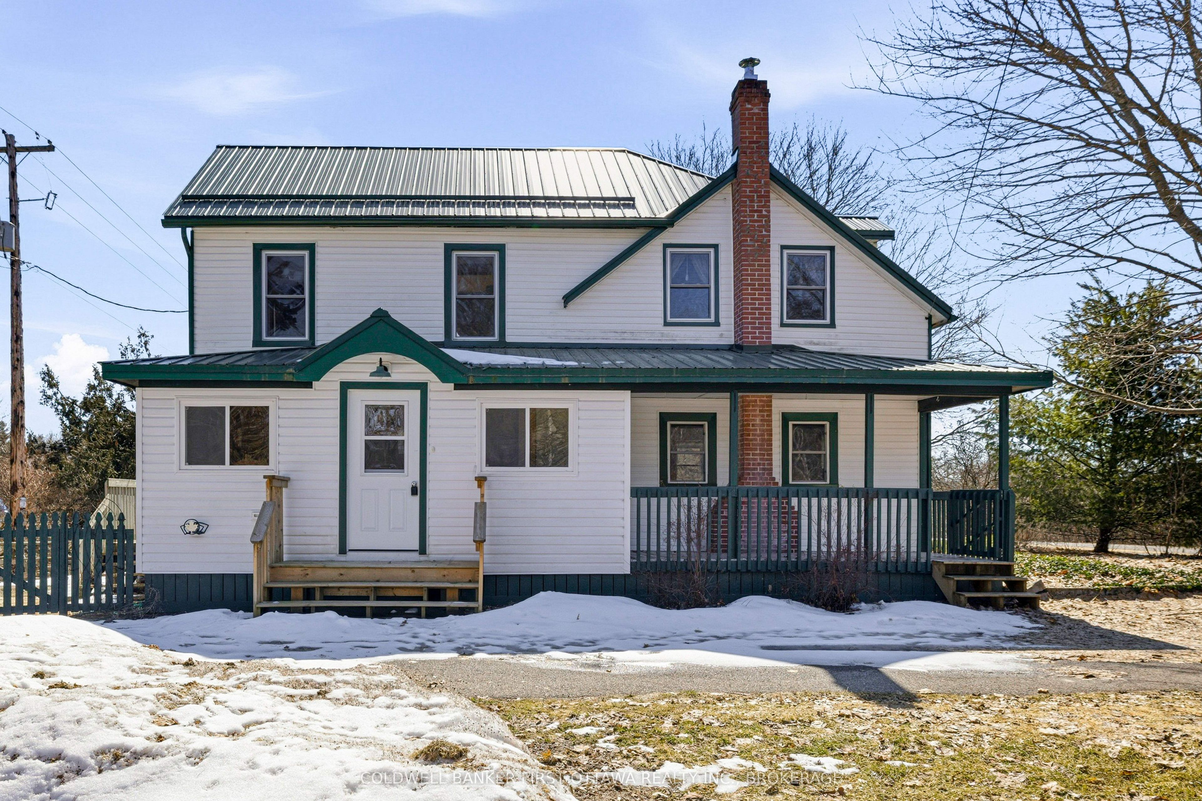 718 Jones Falls Road, Rideau Lakes, ON K0G 1E0 photo 3