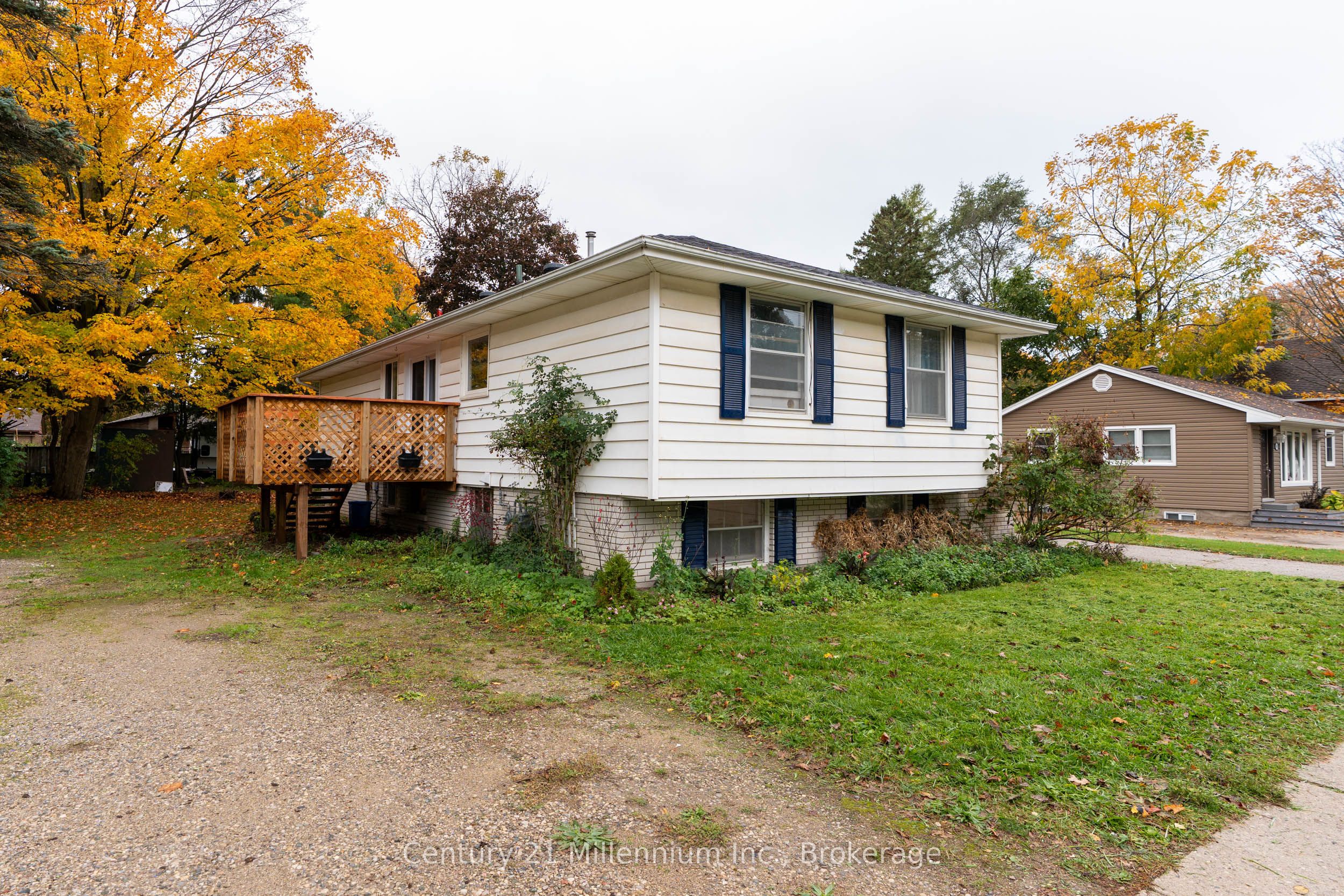 698 Gustavus Street, Saugeen Shores, ON N0H 2C0 photo 3
