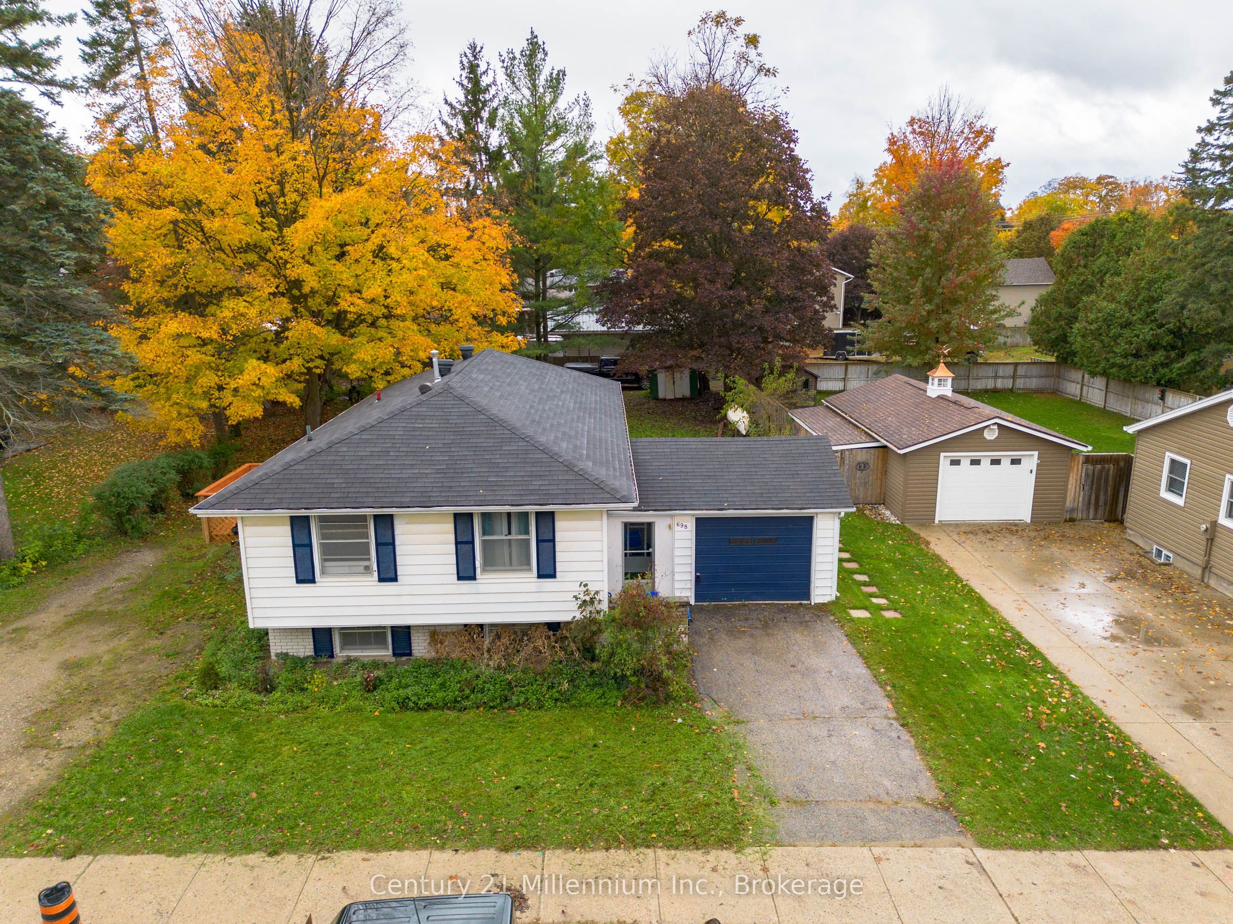 698 Gustavus Street, Saugeen Shores, ON N0H 2C0 photo 4