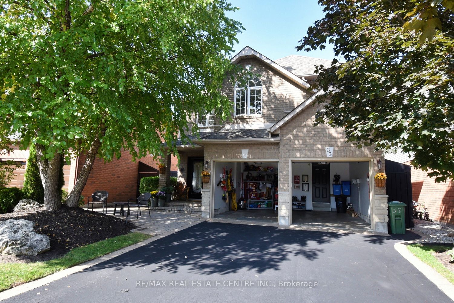 35 Eringate Drive, Hamilton, ON L8J 3Y4 photo 3