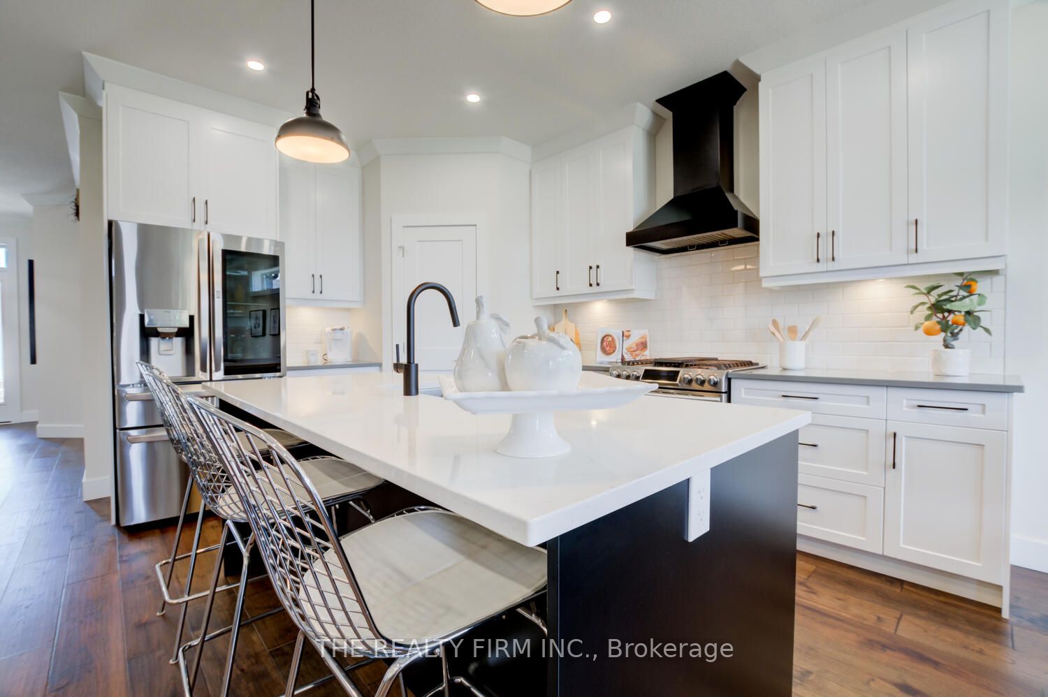 283 Elizabeth Street, Southwest Middlesex, ON N0L 1M0 photo 3