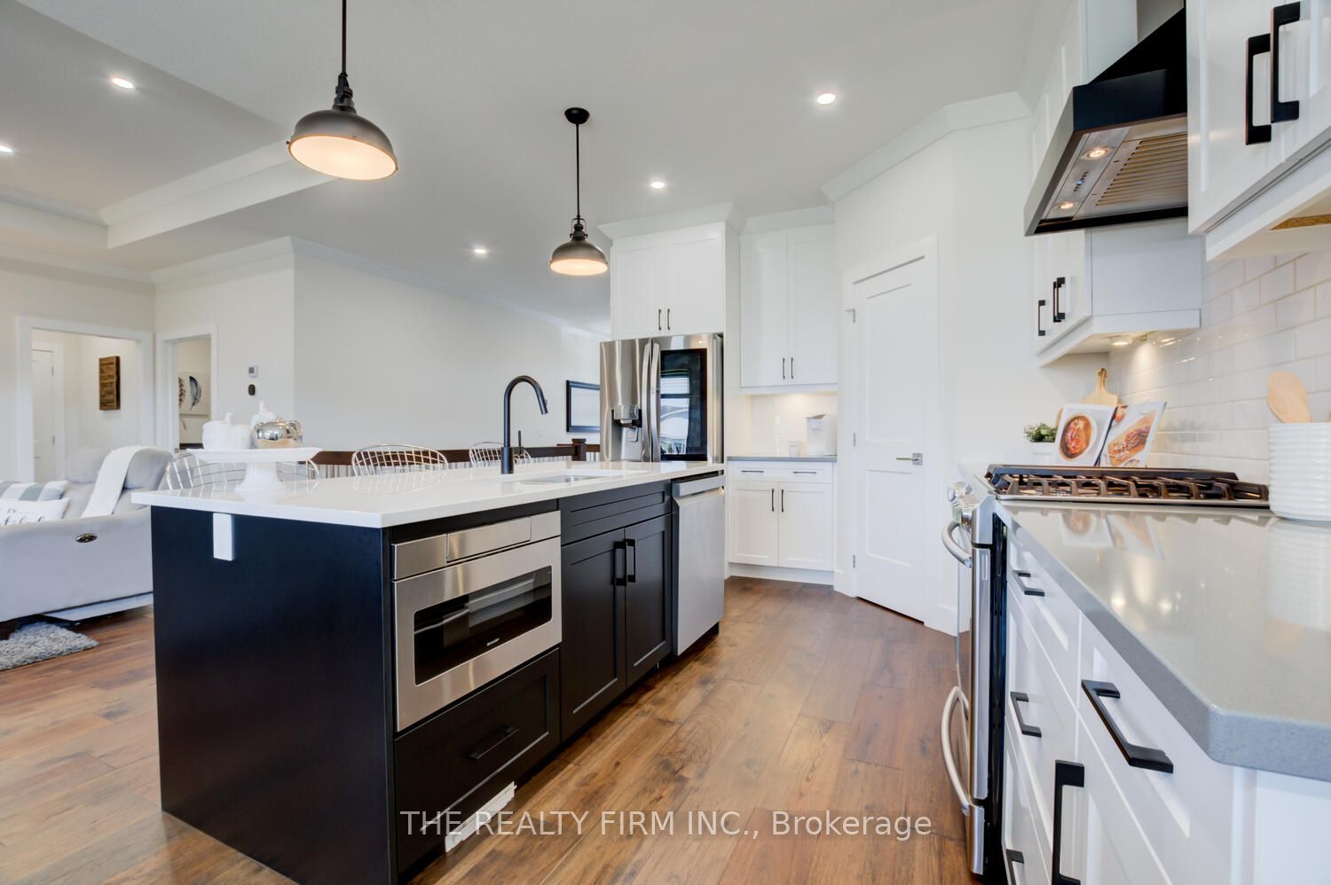 283 Elizabeth Street, Southwest Middlesex, ON N0L 1M0 photo 5