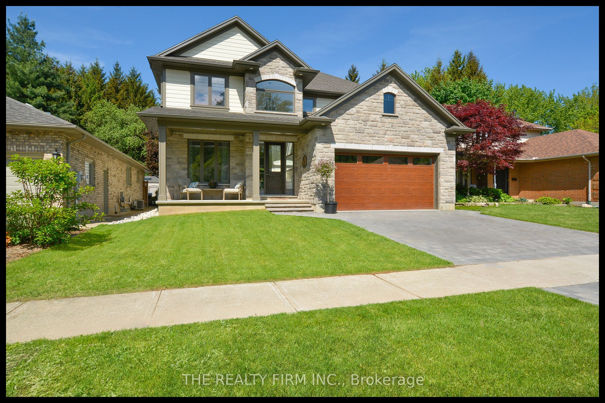 285 Elizabeth Street, Southwest Middlesex, ON N0L 1M0 photo 2