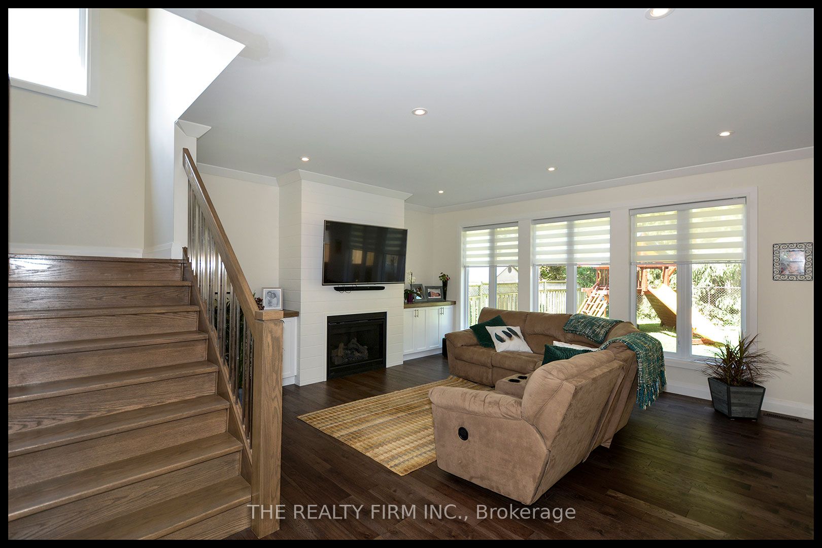 285 Elizabeth Street, Southwest Middlesex, ON N0L 1M0 photo 3