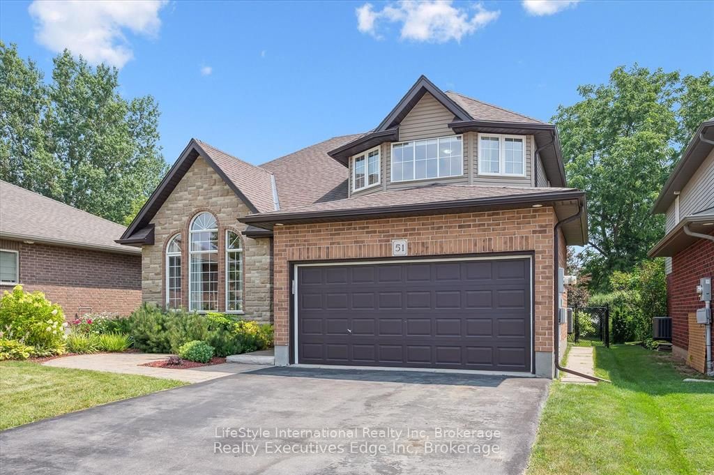 51 Marr Drive, Centre Wellington, ON N0B 1S0 photo 2