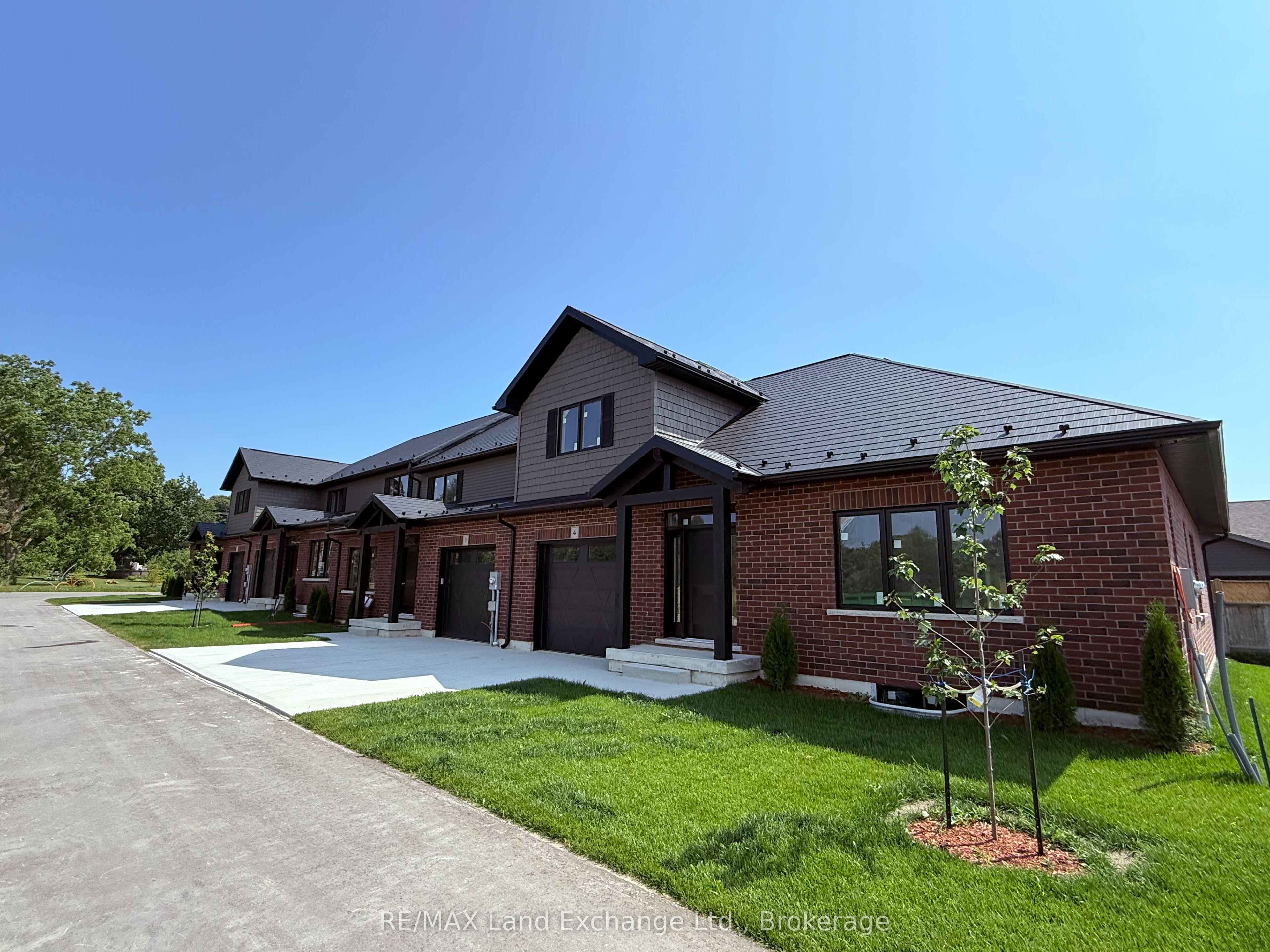 8 GOLF LINKS Road Unit 4, Kincardine, ON N2Z 0G1 photo 3