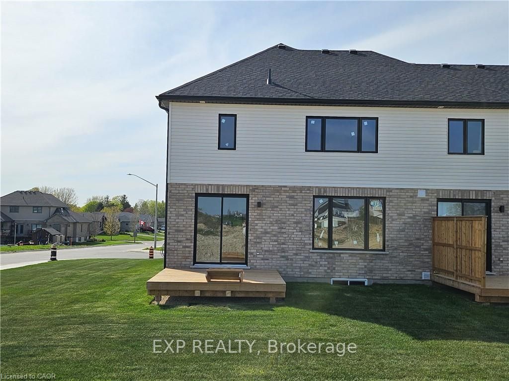 40 Anne Street W, Minto, ON N0G 1Z0 photo 2